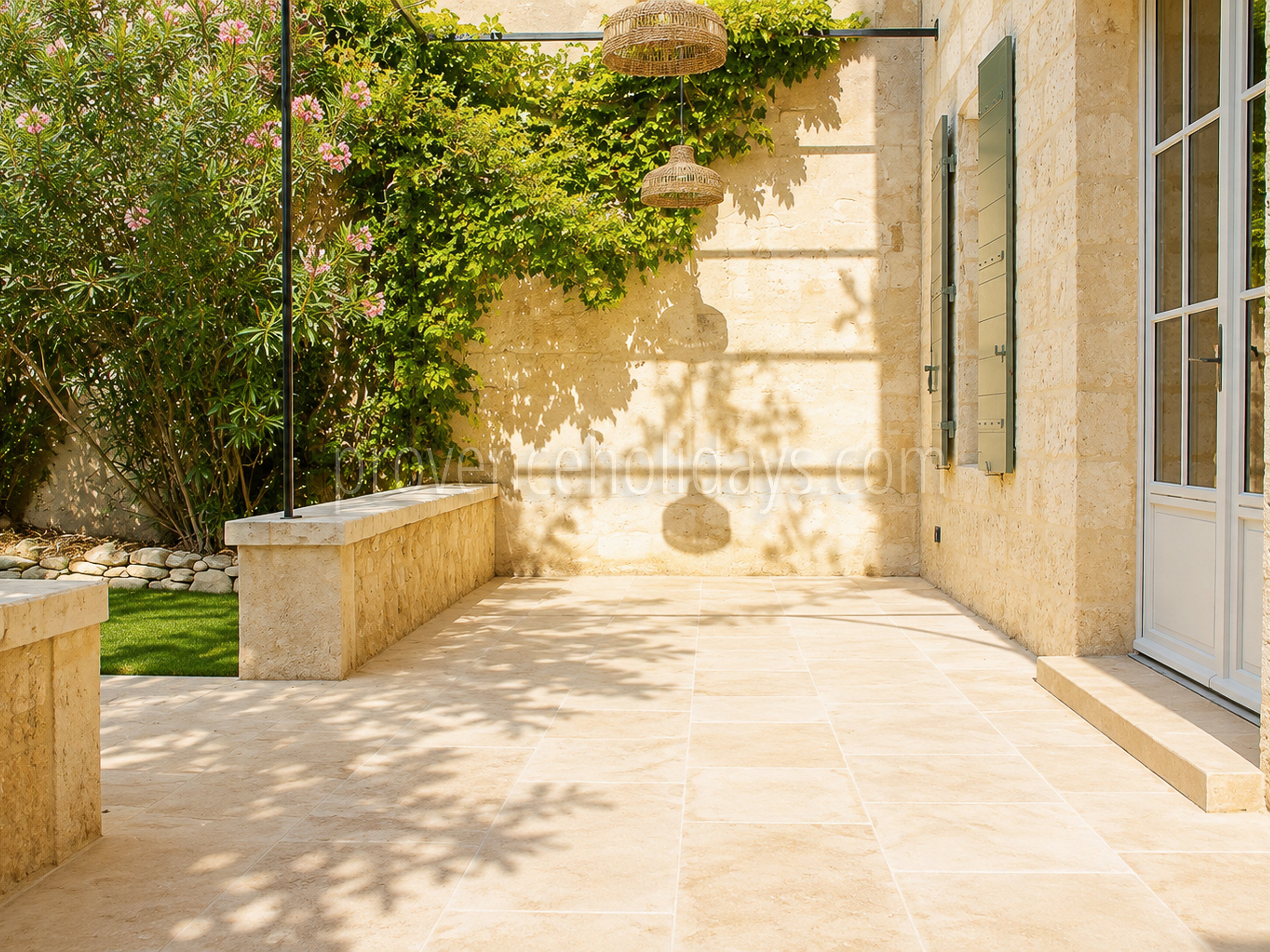 5 - Renoviertes Dorfhaus in Maussane-les-Alpilles: Villa: Exterior
