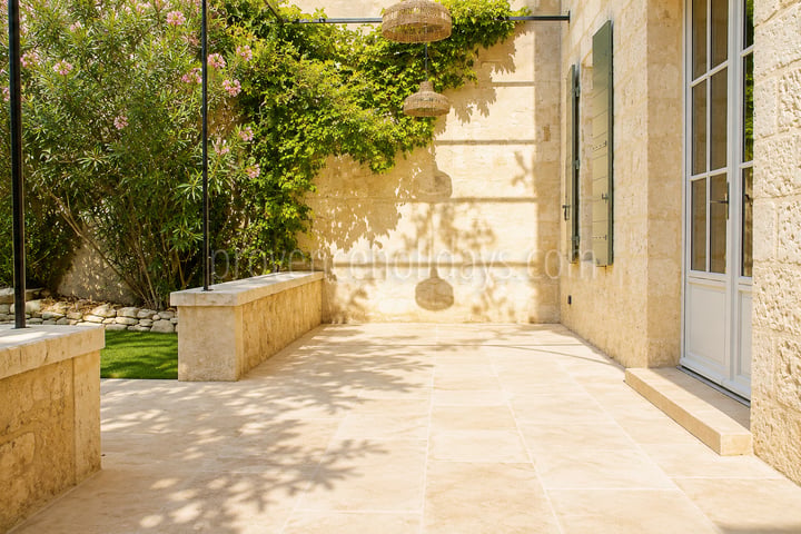 5 - Renoviertes Dorfhaus in Maussane-les-Alpilles: Villa: Exterior