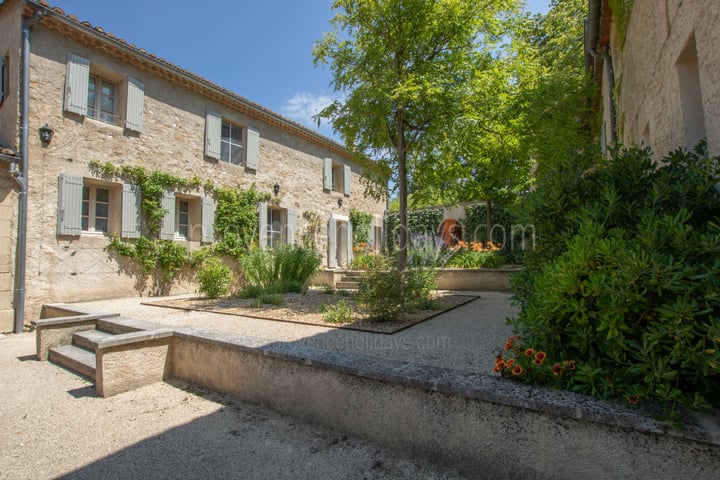 23 - Château des Templiers: Villa: Exterior