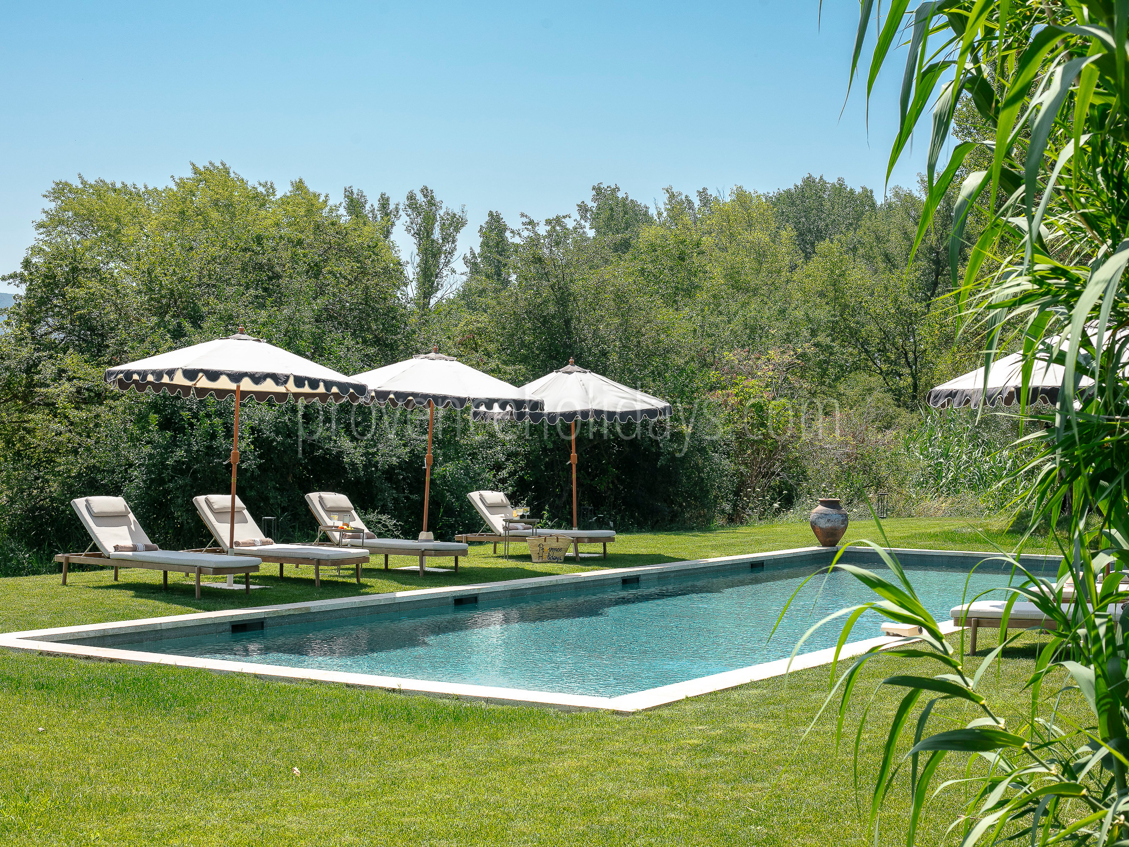 29 - Domaine Mariposa: Villa: Pool
