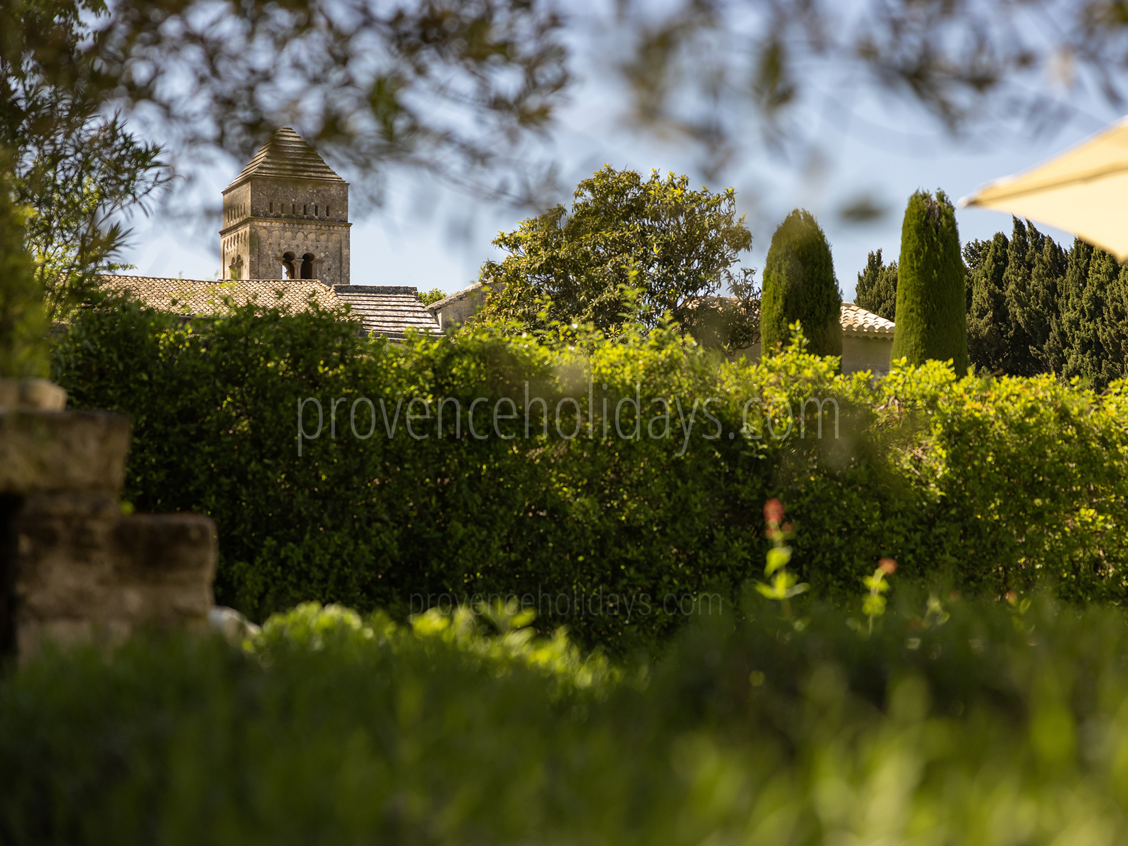 24 - Le Mazet Saint Paul: Villa: Exterior