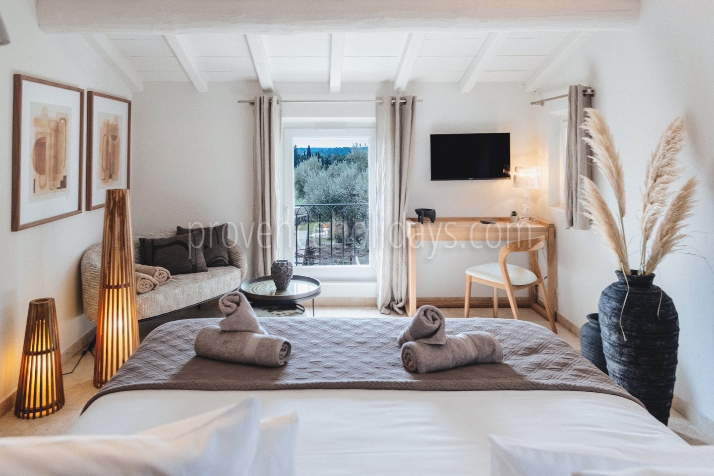64 - Mas Calisson: Villa: Bedroom