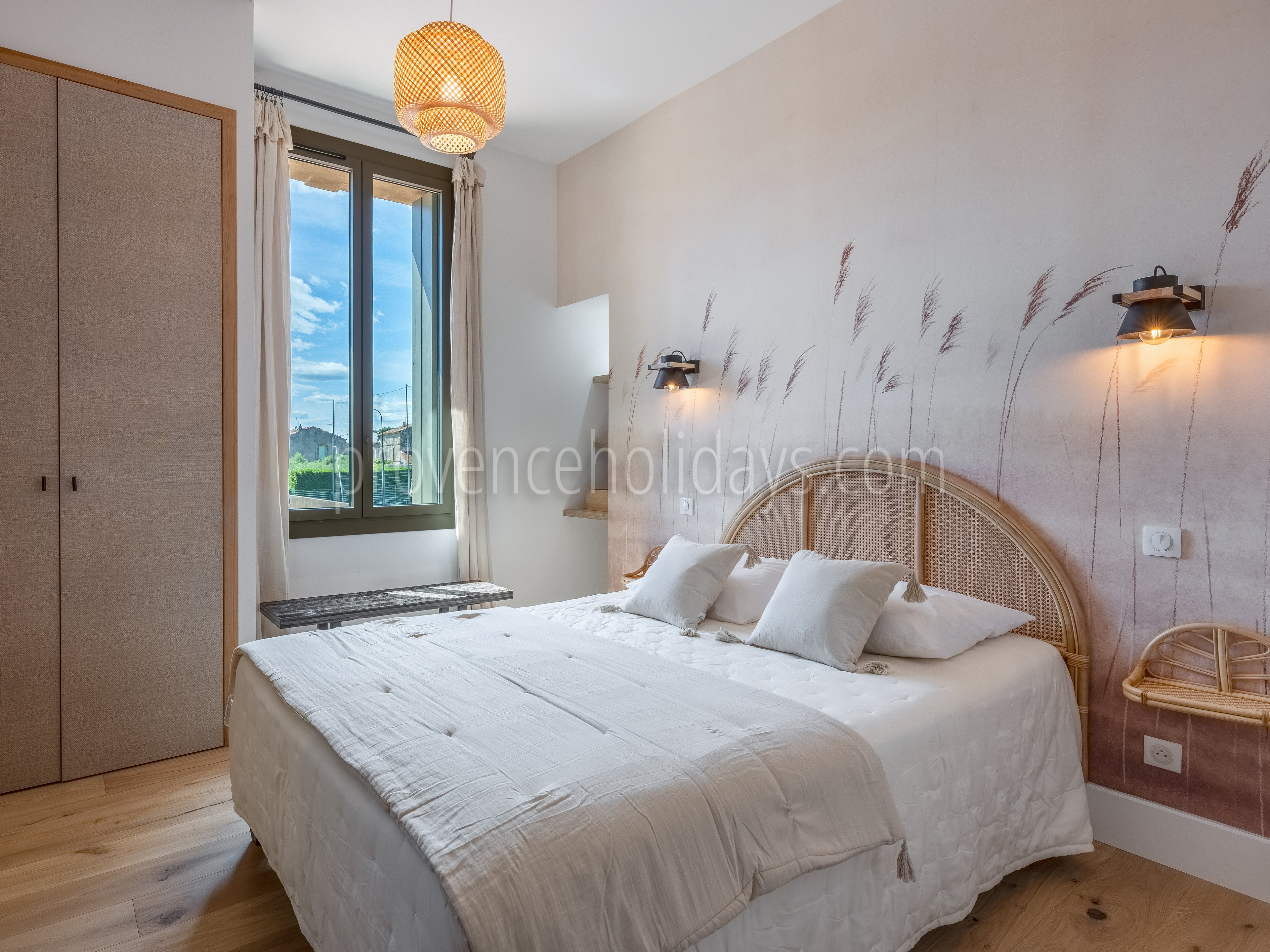39 - Bastide Leontin: Villa: Bedroom