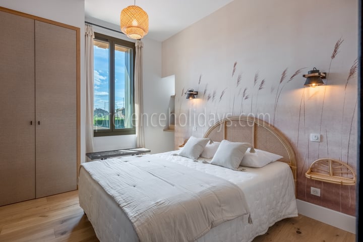 39 - Bastide Leontin: Villa: Bedroom