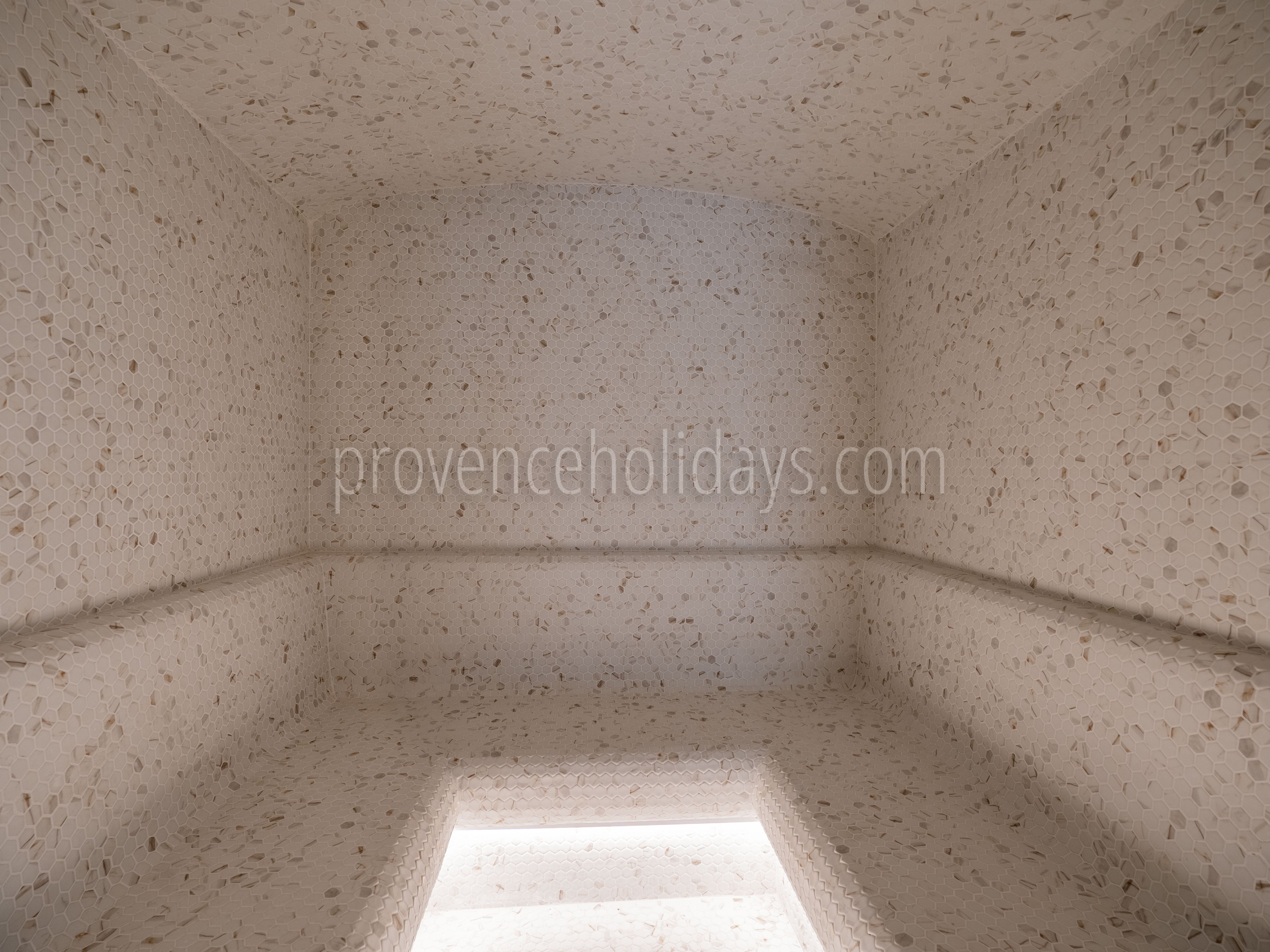 22 - Les Jardins des Alpilles: Villa: Interior