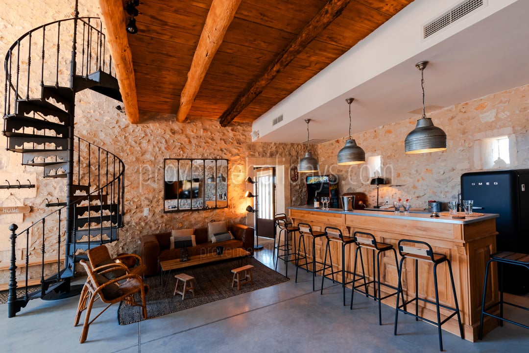 55 - Mas des Pommiers: Villa: Interior