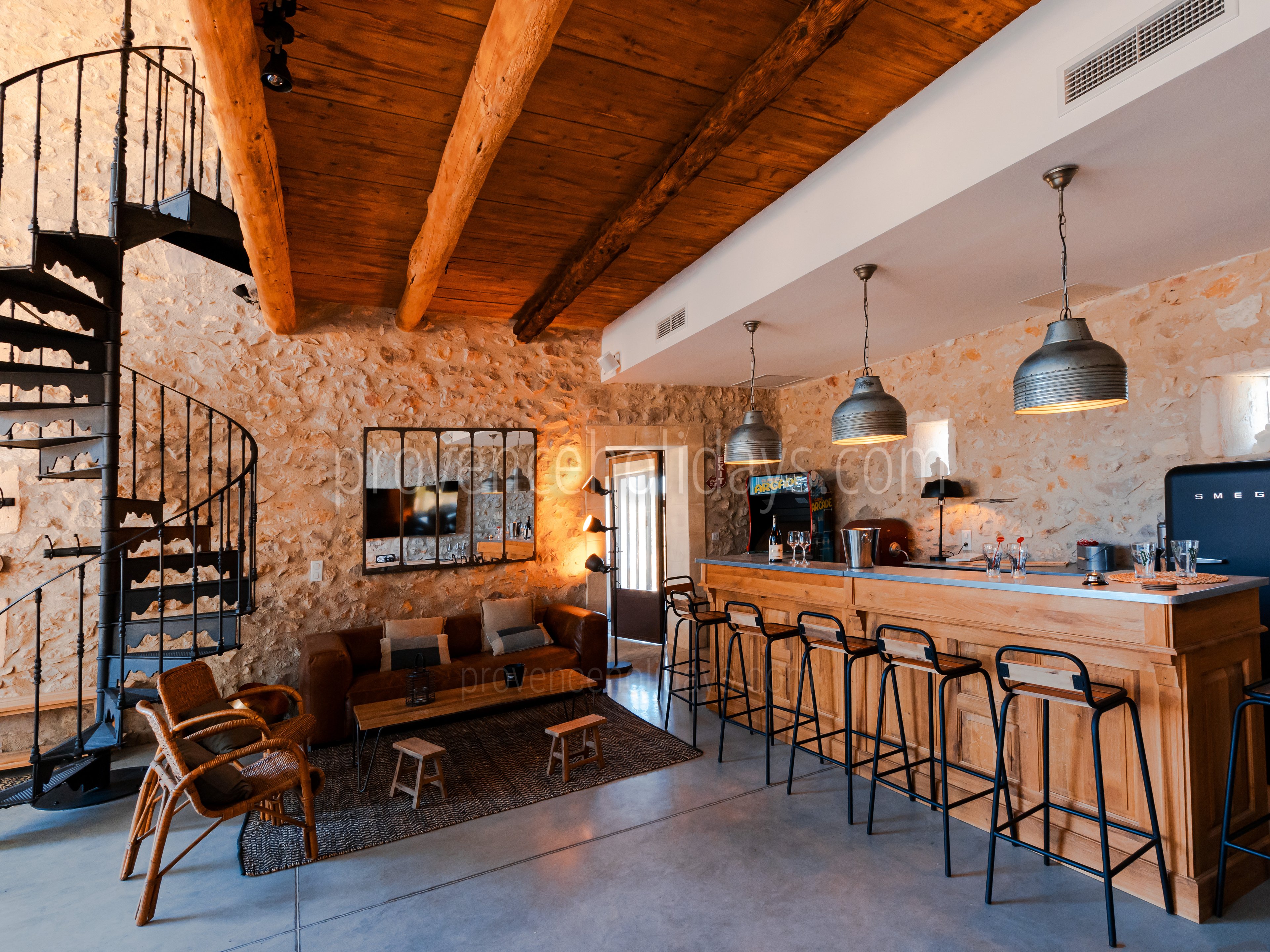 55 - Mas des Pommiers: Villa: Interior