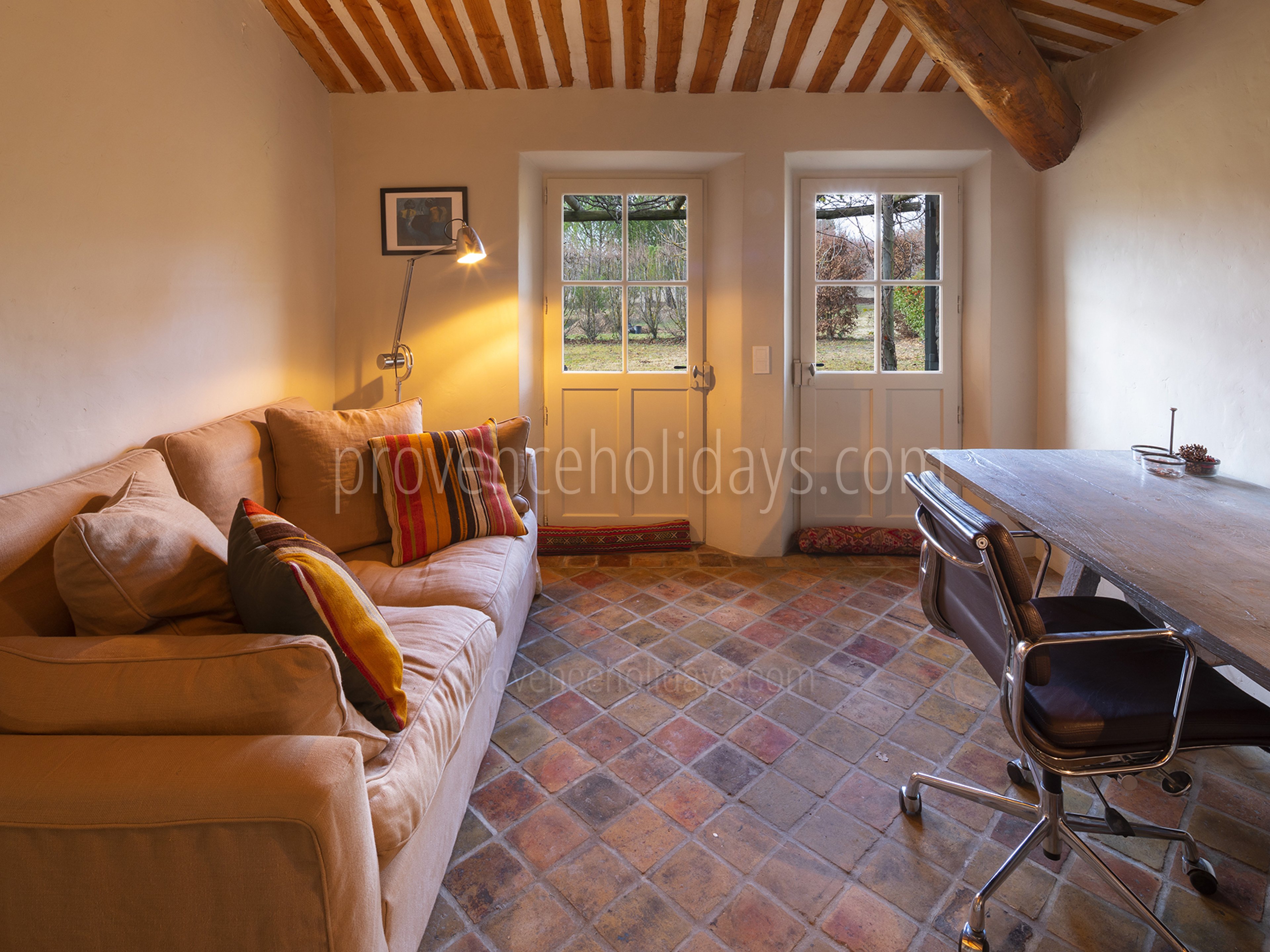 92 - Mas des Lavandes: Villa: Interior