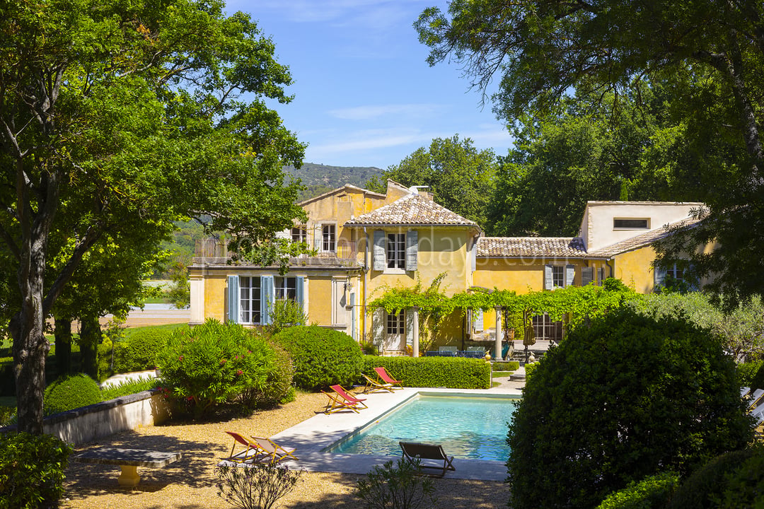 42 - Bastide Valentine: Villa: Exterior