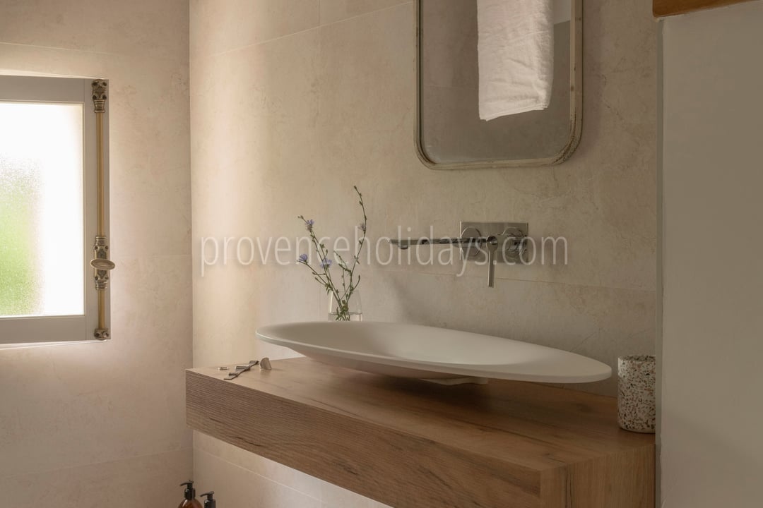 151 - Mas du Carlet: Villa: Bedroom