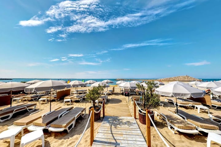 Azur Plage