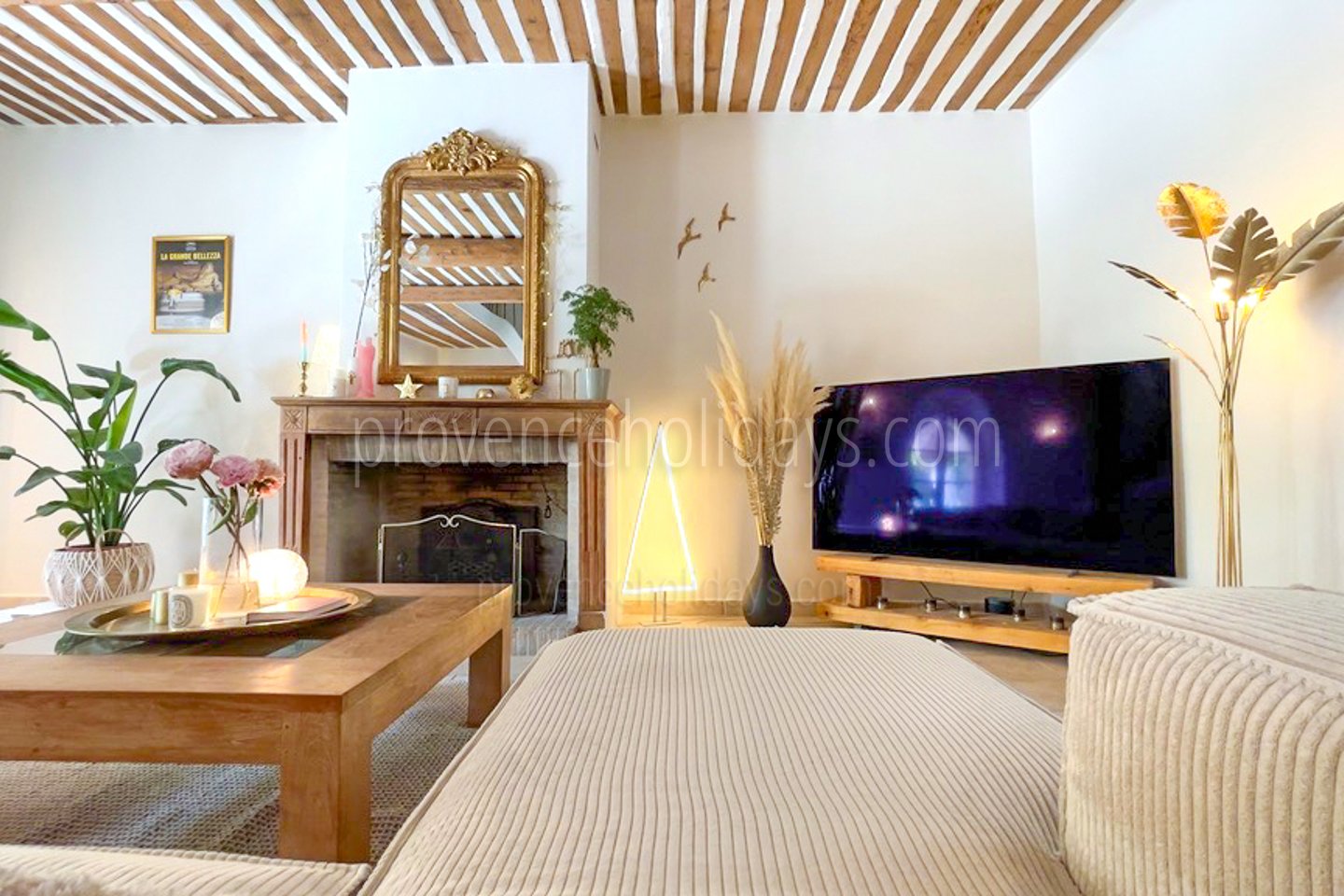 19 - Le Mas Chopin: Villa: Interior