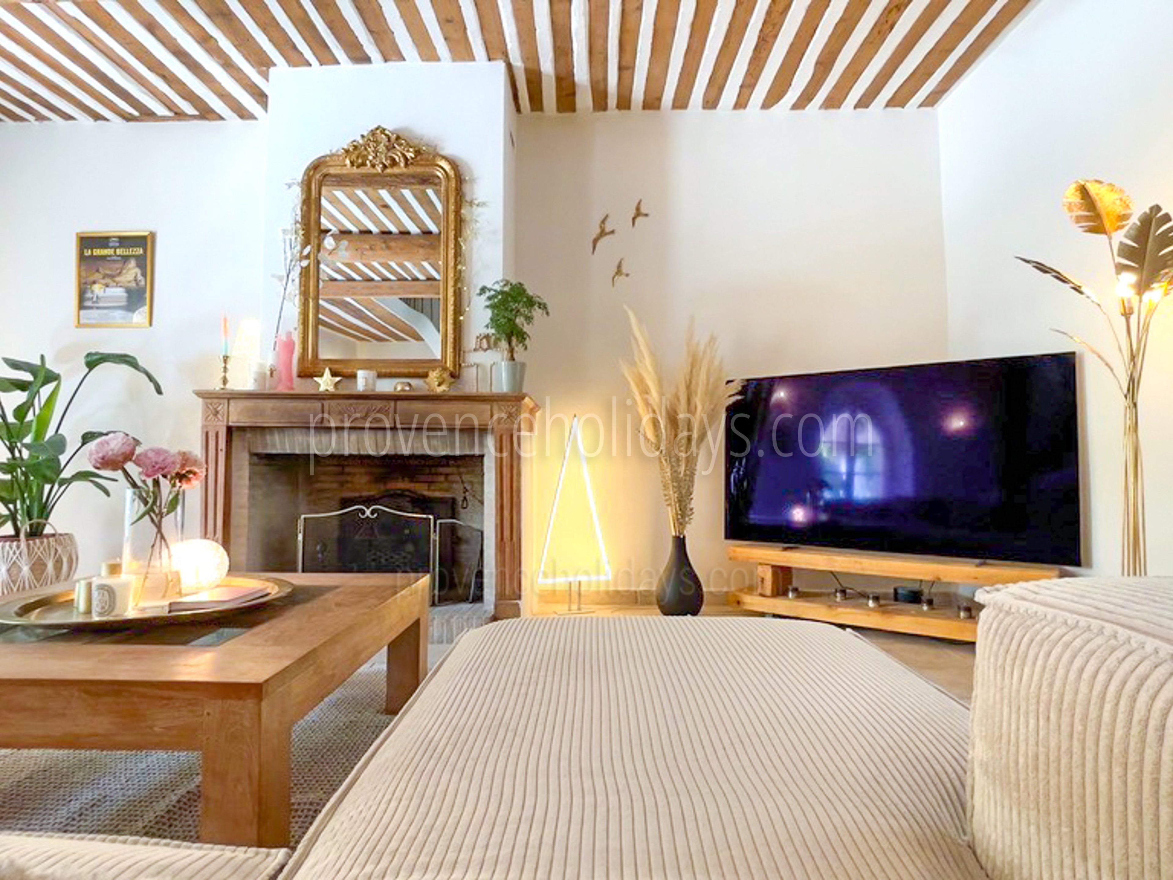 19 - Le Mas Chopin: Villa: Interior