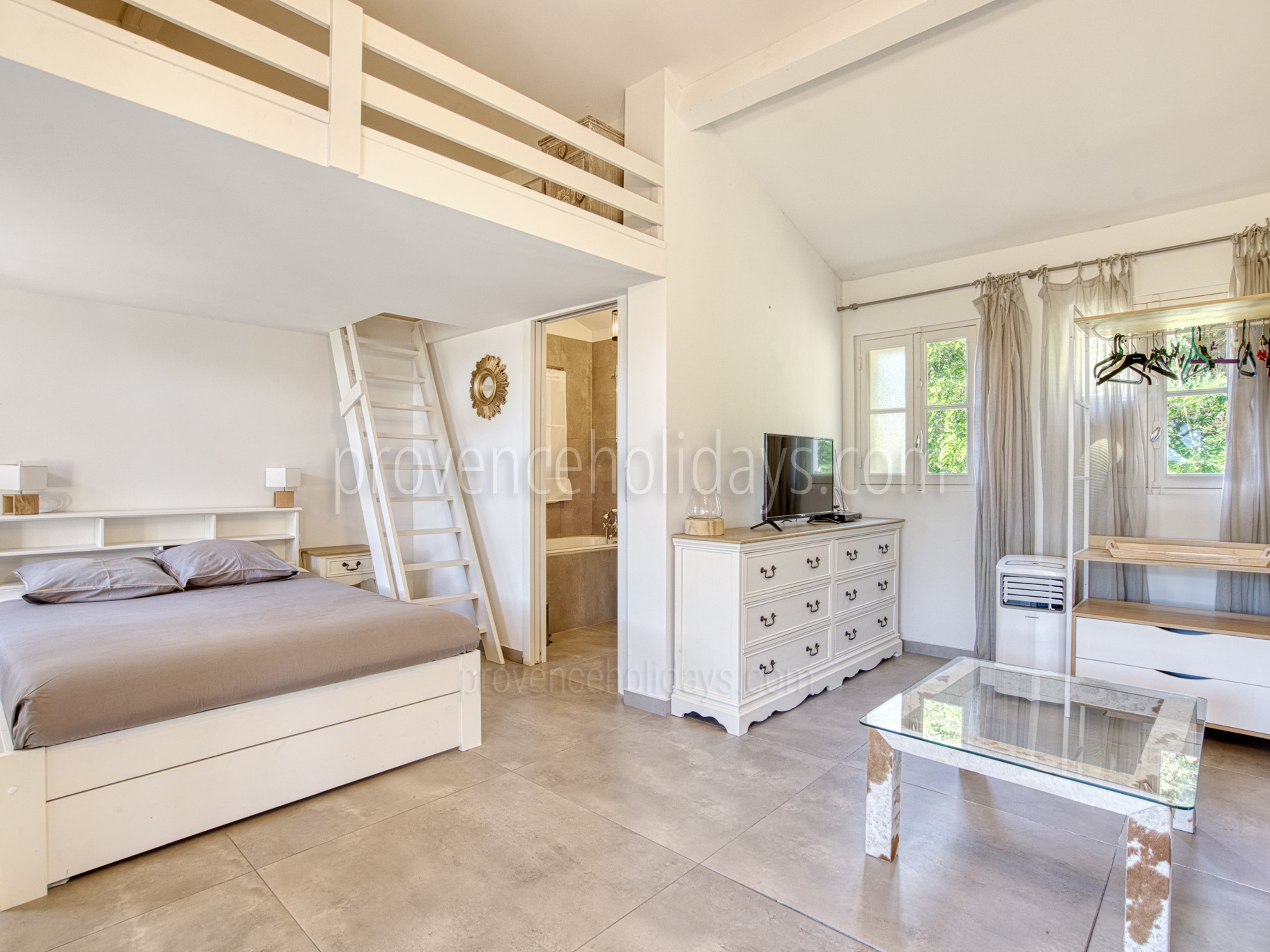 15 - Azur Horizon: Villa: Bedroom