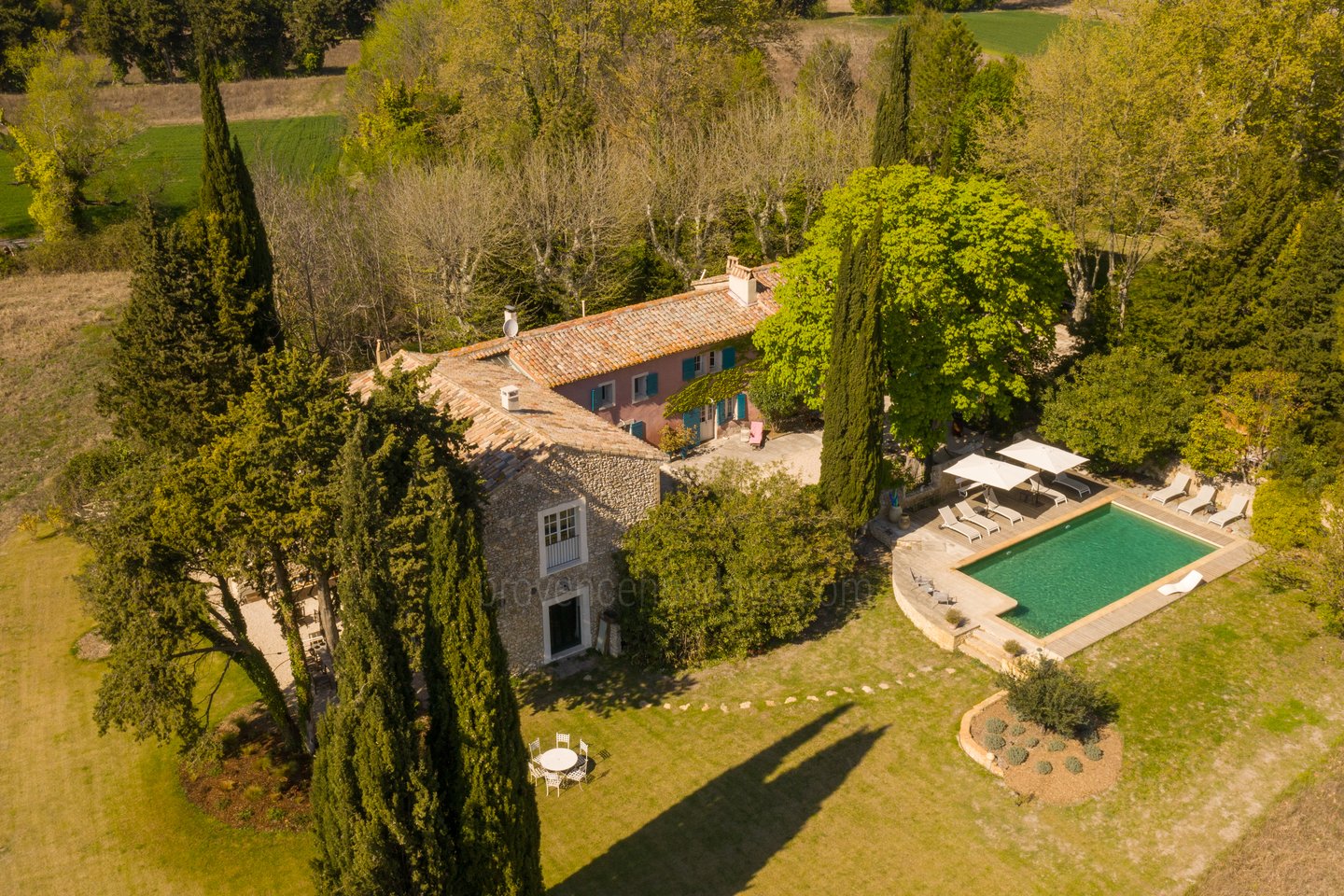 1 - Mas du Vaucluse: Villa: Exterior