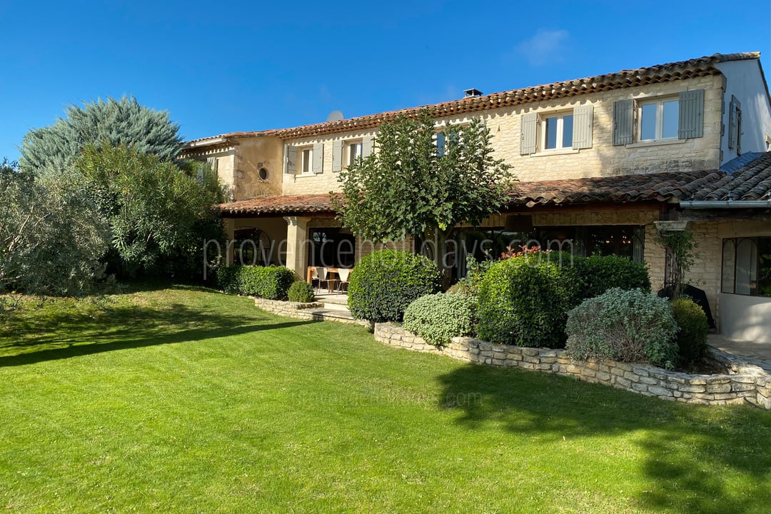 6 - Mas de Rosemarie: Villa: Exterior