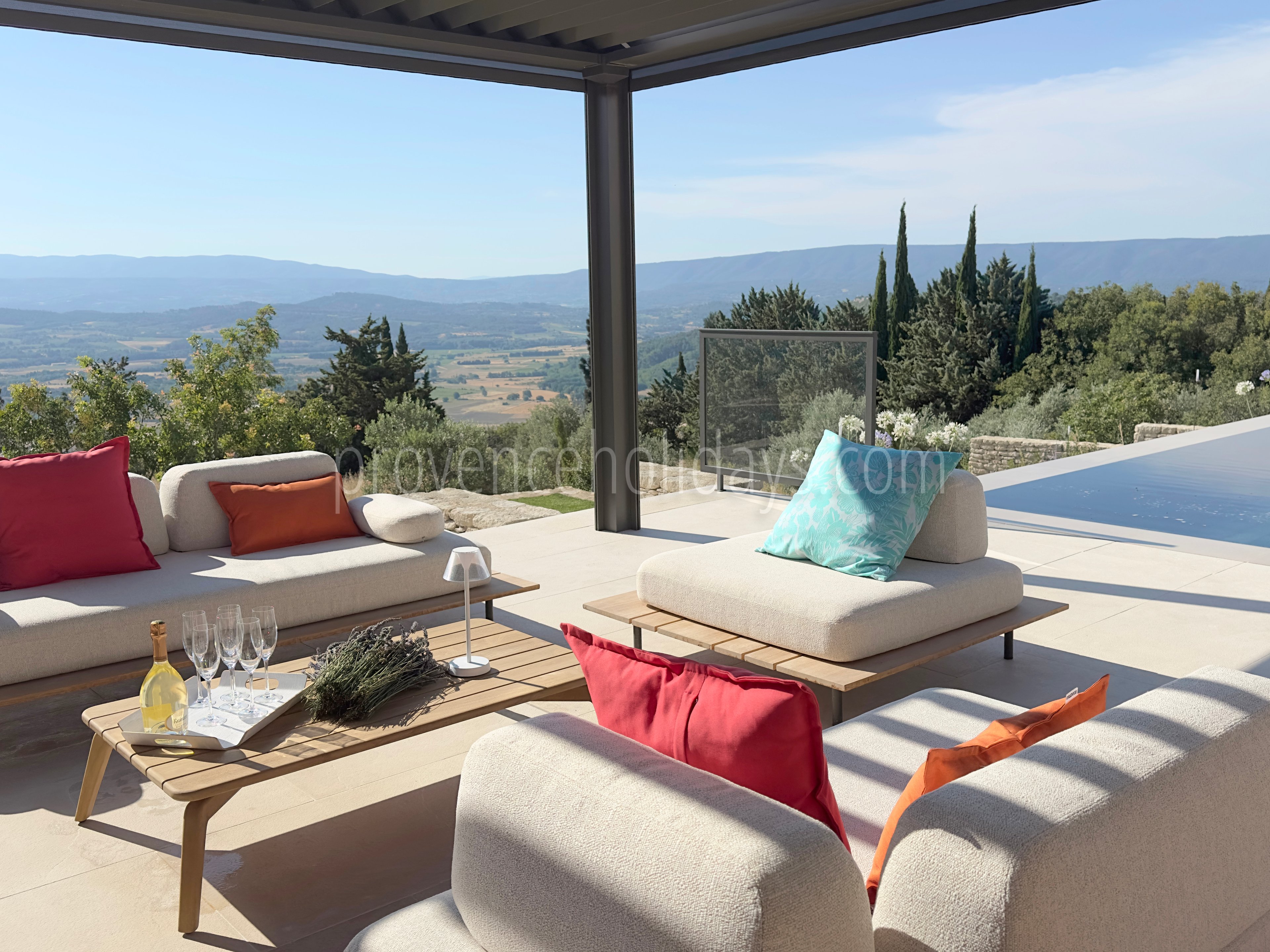 64 - Domaine Altavista: Villa: Exterior