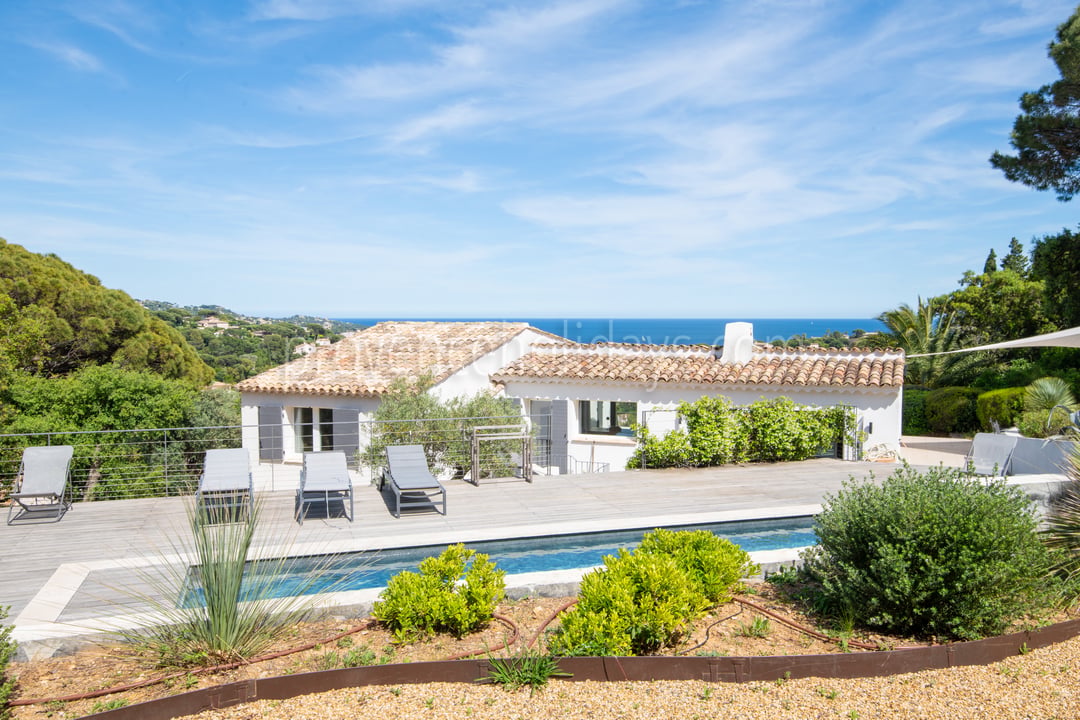 Privacy, comfort and spectacular views of the Gulf of Saint-Tropez