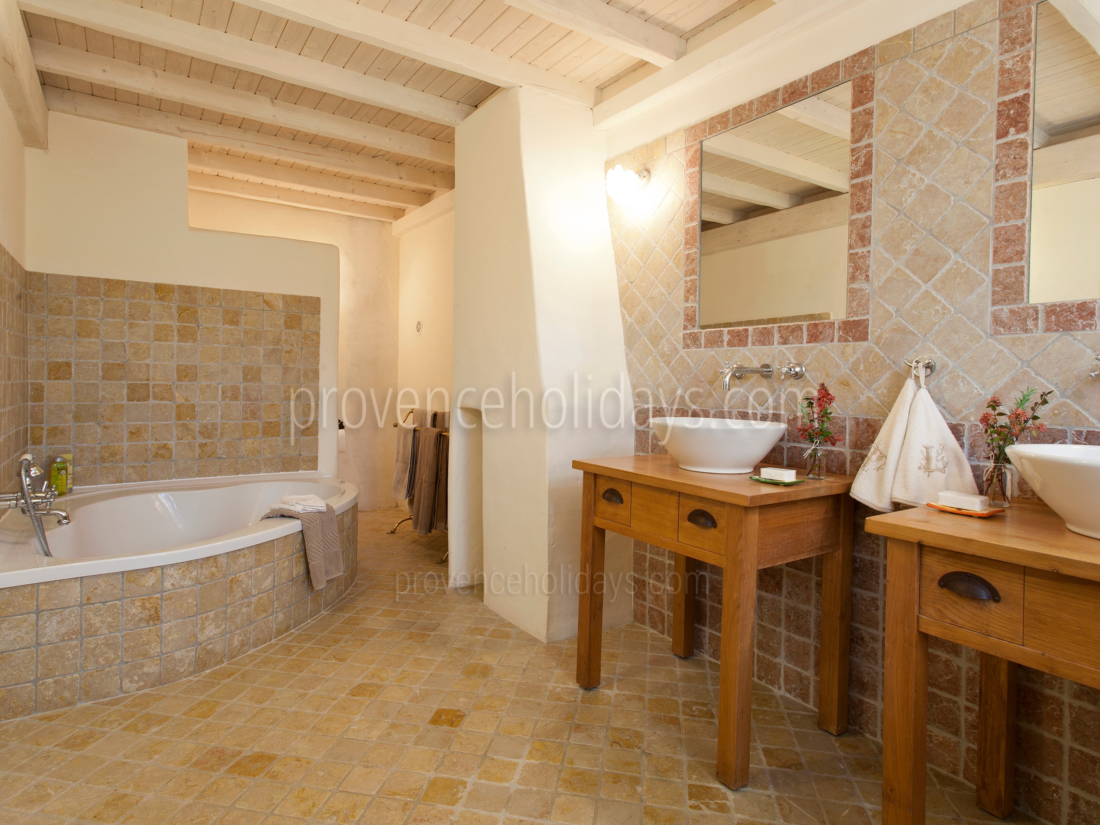 23 - Mas Bonnieux: Villa: Bathroom