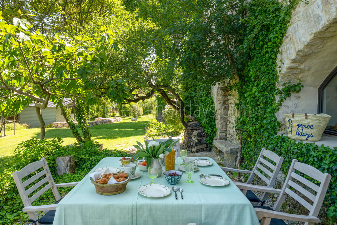15 - La Chapelle Saint-Pons: Villa: Exterior
