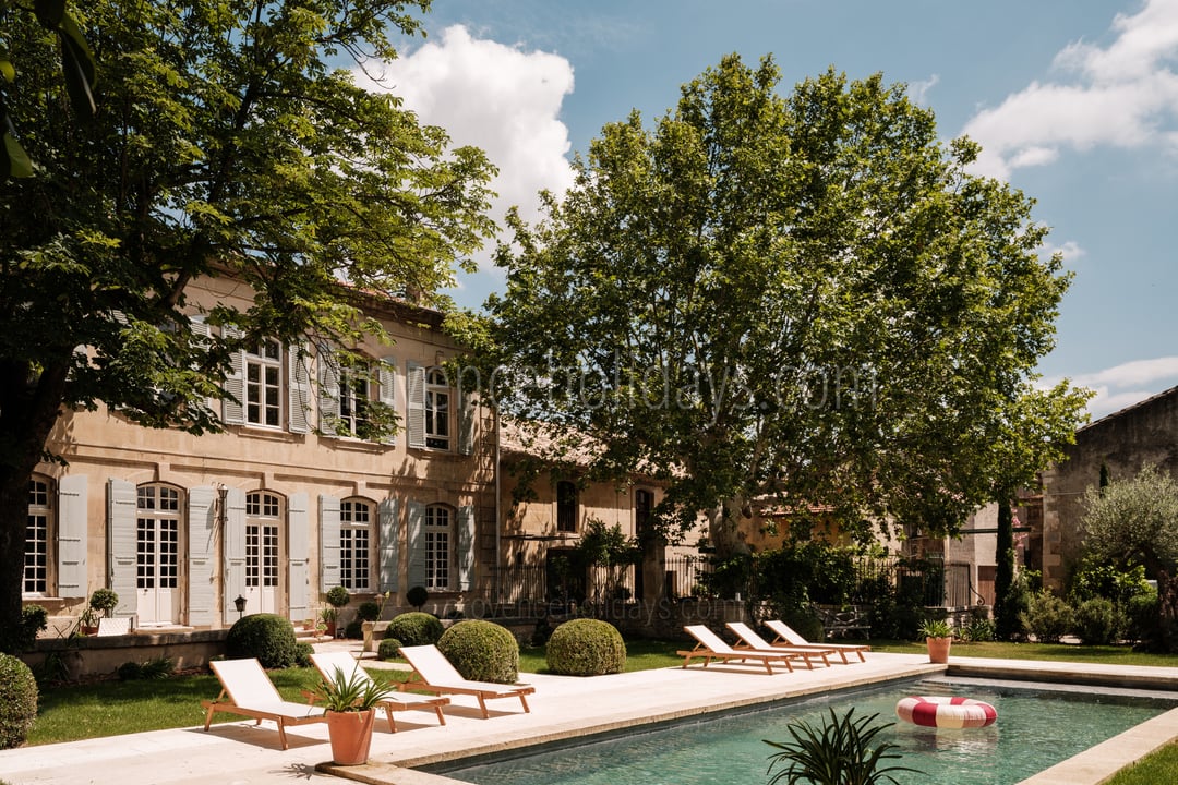 9 - La Bastide du Millénaire: Villa: Exterior