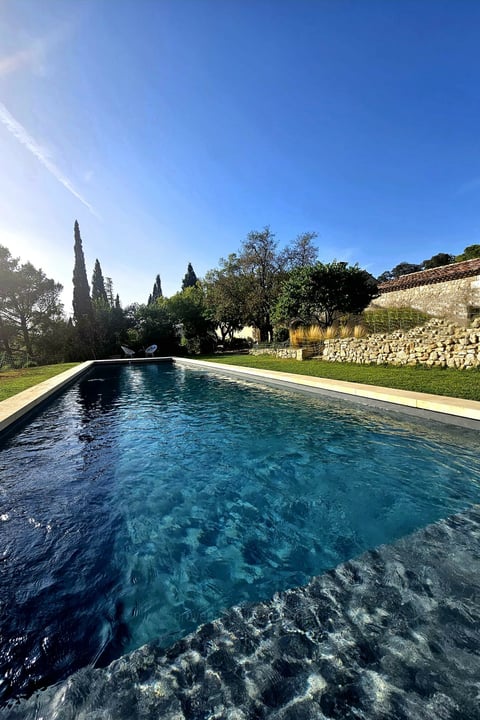 22 - Mas des Roches: Villa: Pool