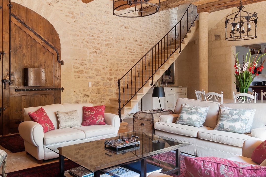 25 - Mas Pont-du-Gard: Villa: Interior