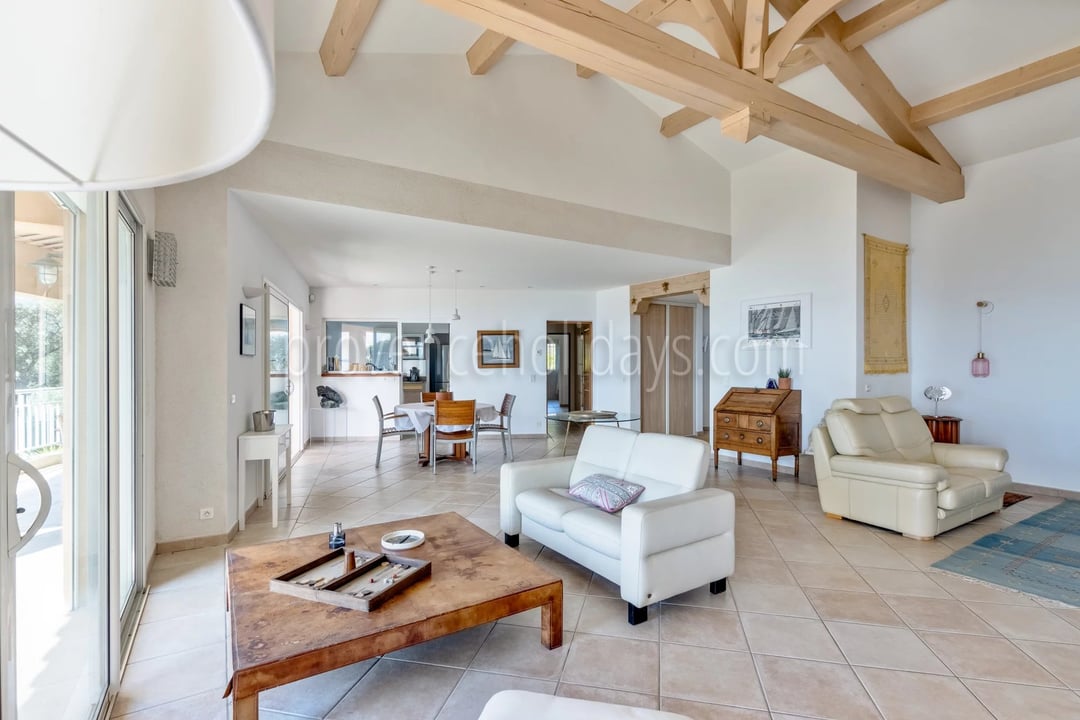 4 - Villa en bord de mer au Lavandou: Villa: Interior