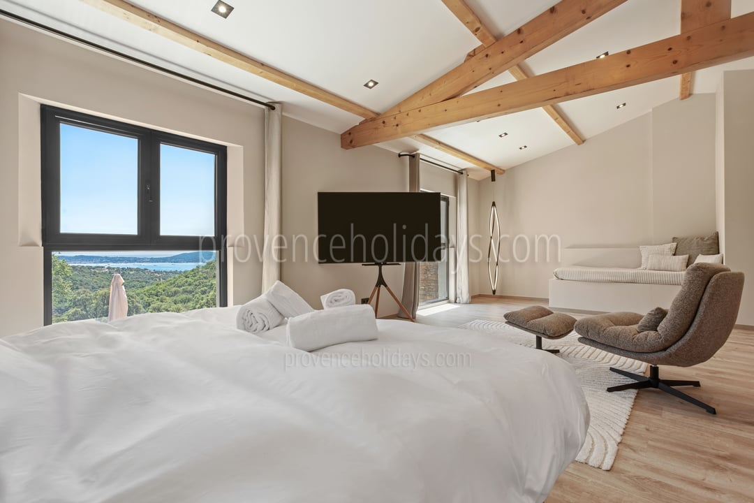11 - Villa Caume: Villa: Bedroom