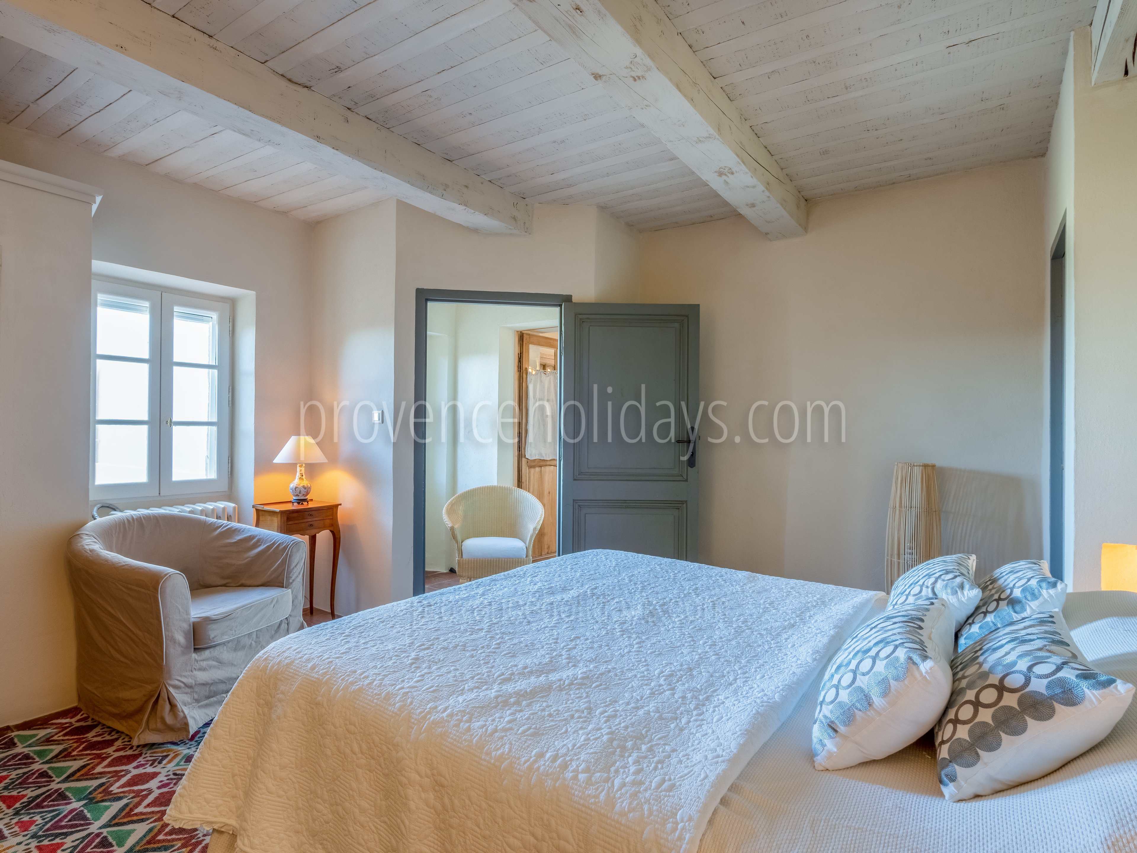 4 - Bastide des Magnans: Villa: Bedroom