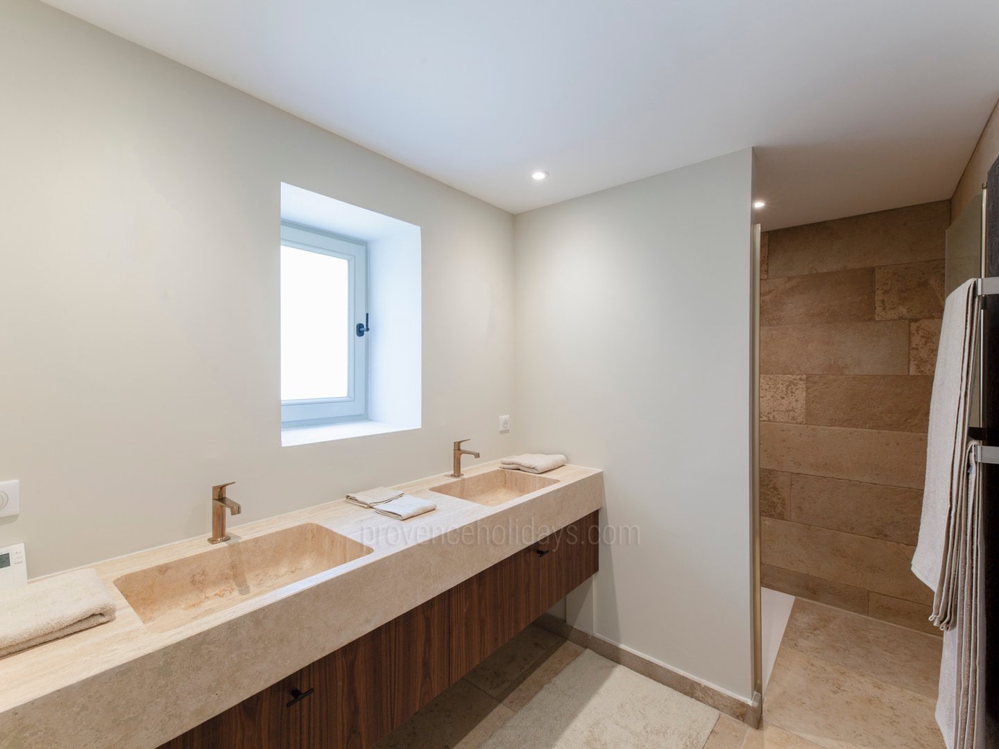 11 - Mas Cérès: Villa: Bathroom