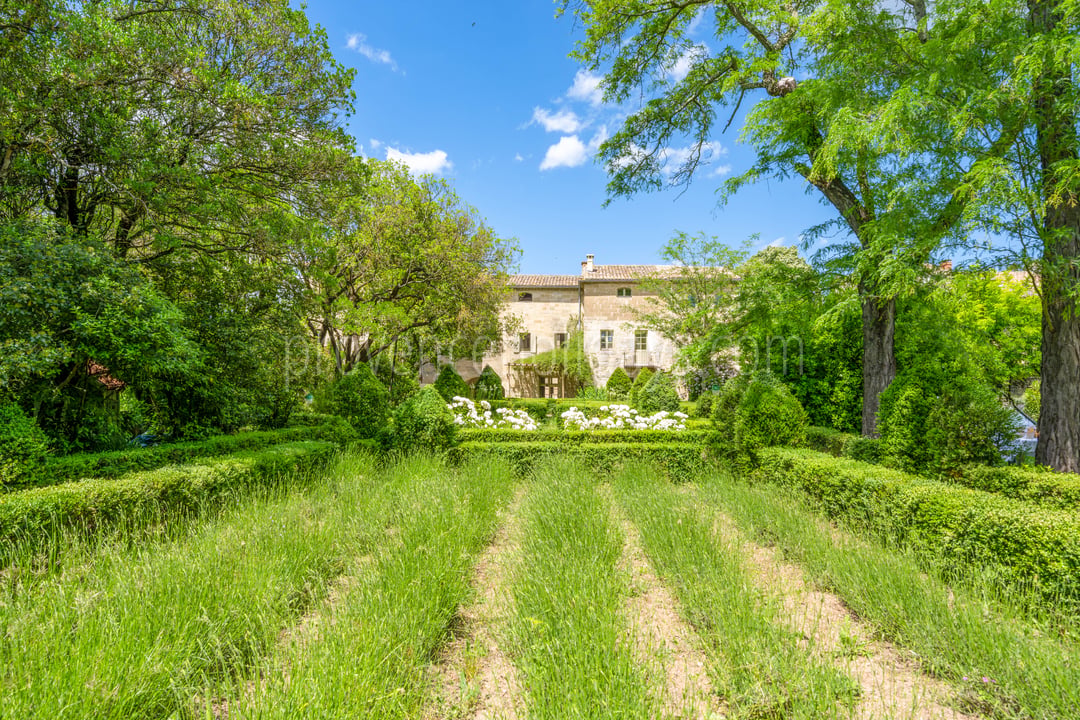 14 - Les Vieilles Pierres: Villa: Exterior