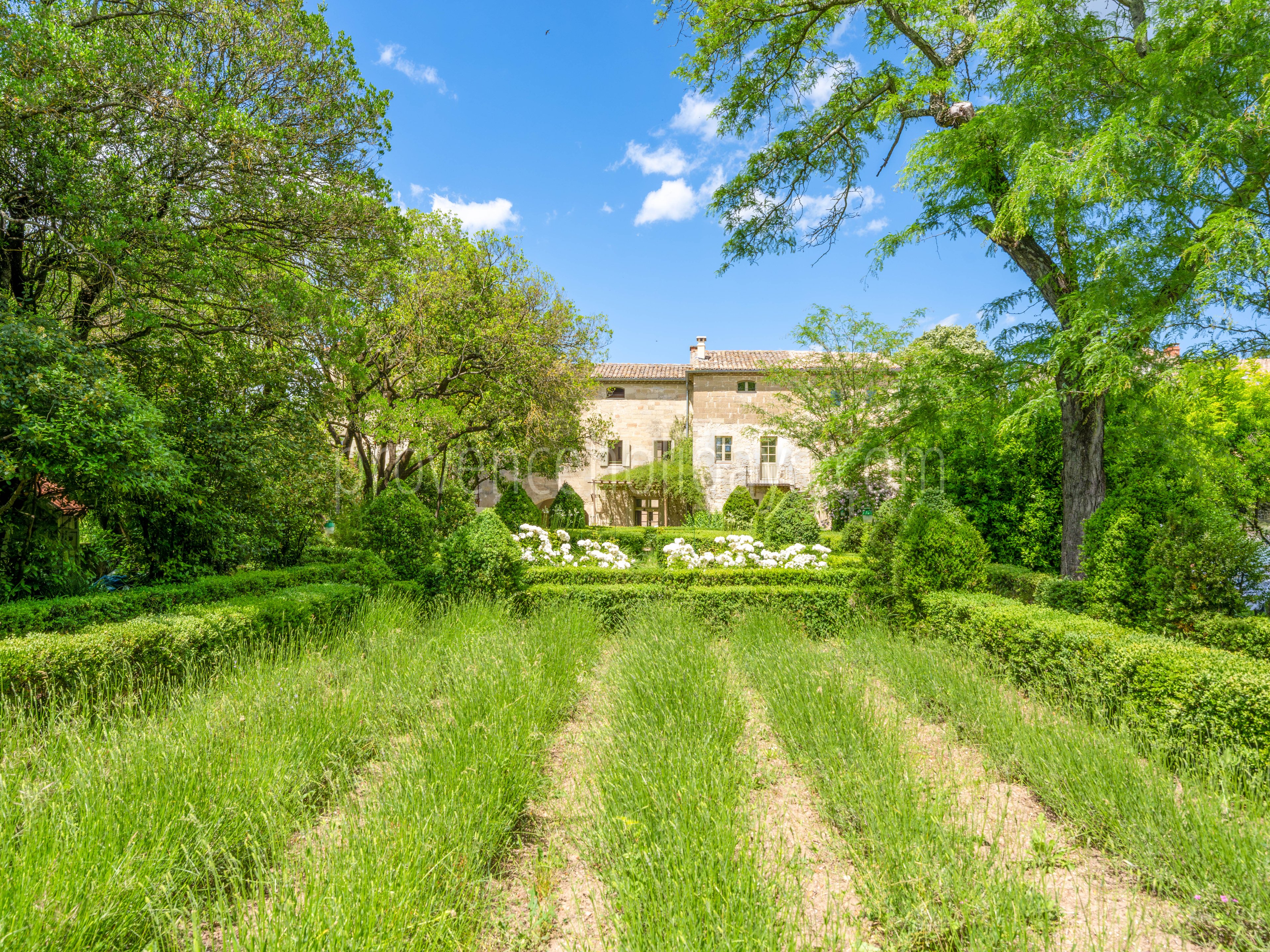 14 - Les Vieilles Pierres: Villa: Exterior