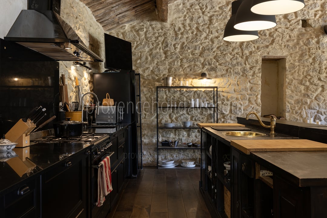 23 - Le Mas d\'Entraigues: Villa: Interior