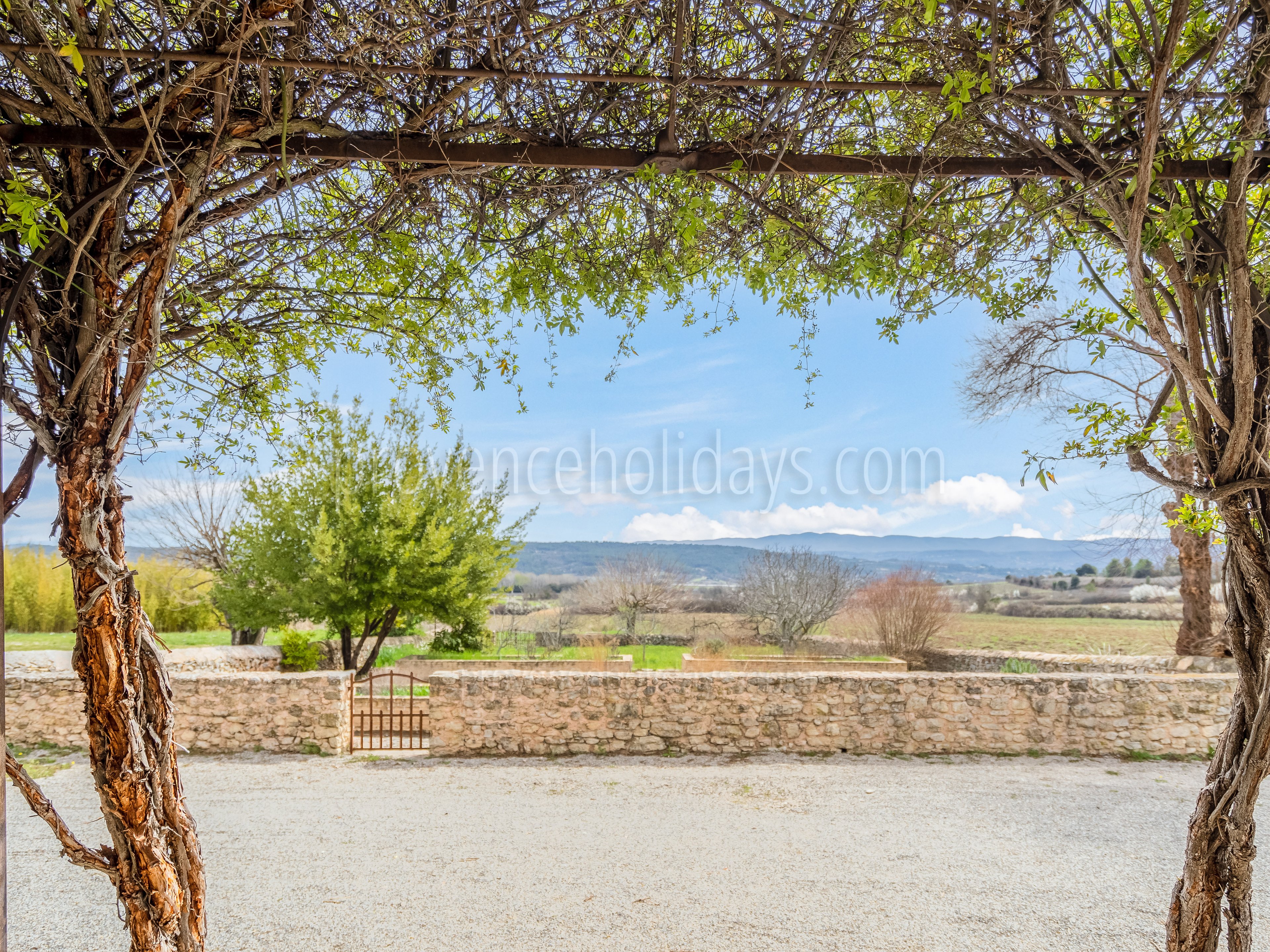 14 - La Bastide des Sources: Villa: Exterior