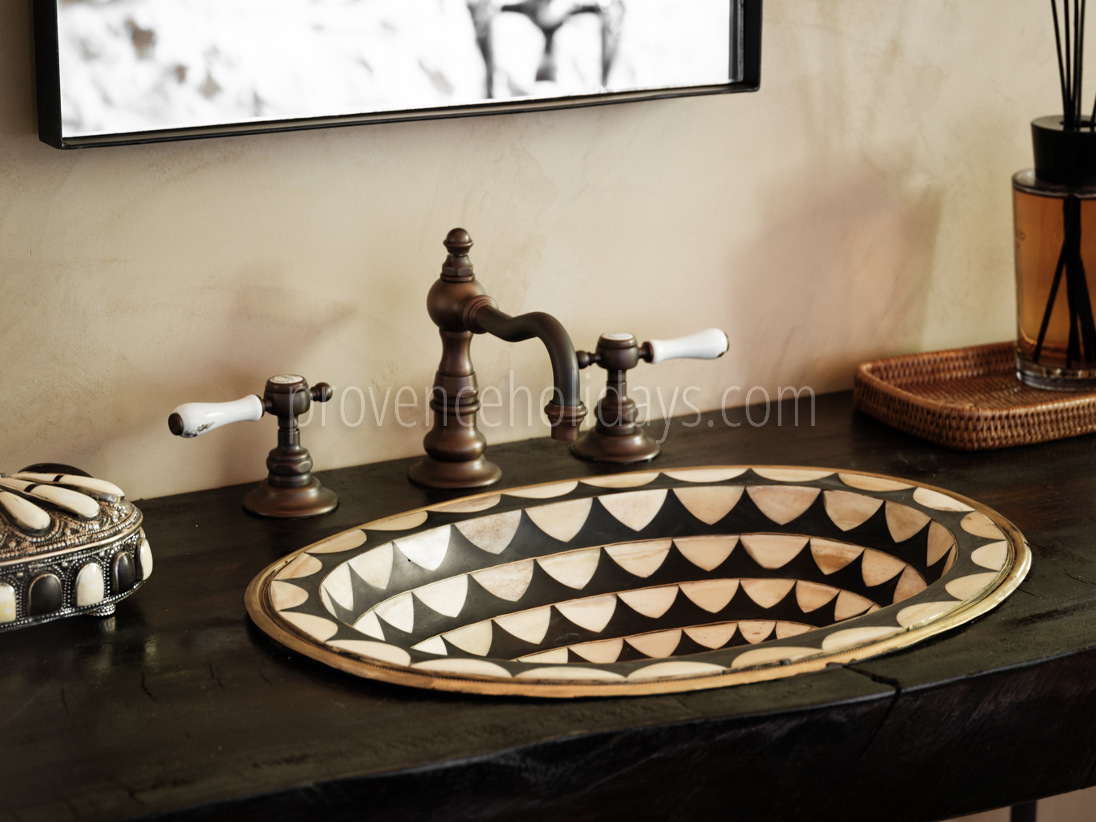 41 - Mas des Oliviers: Villa: Bathroom