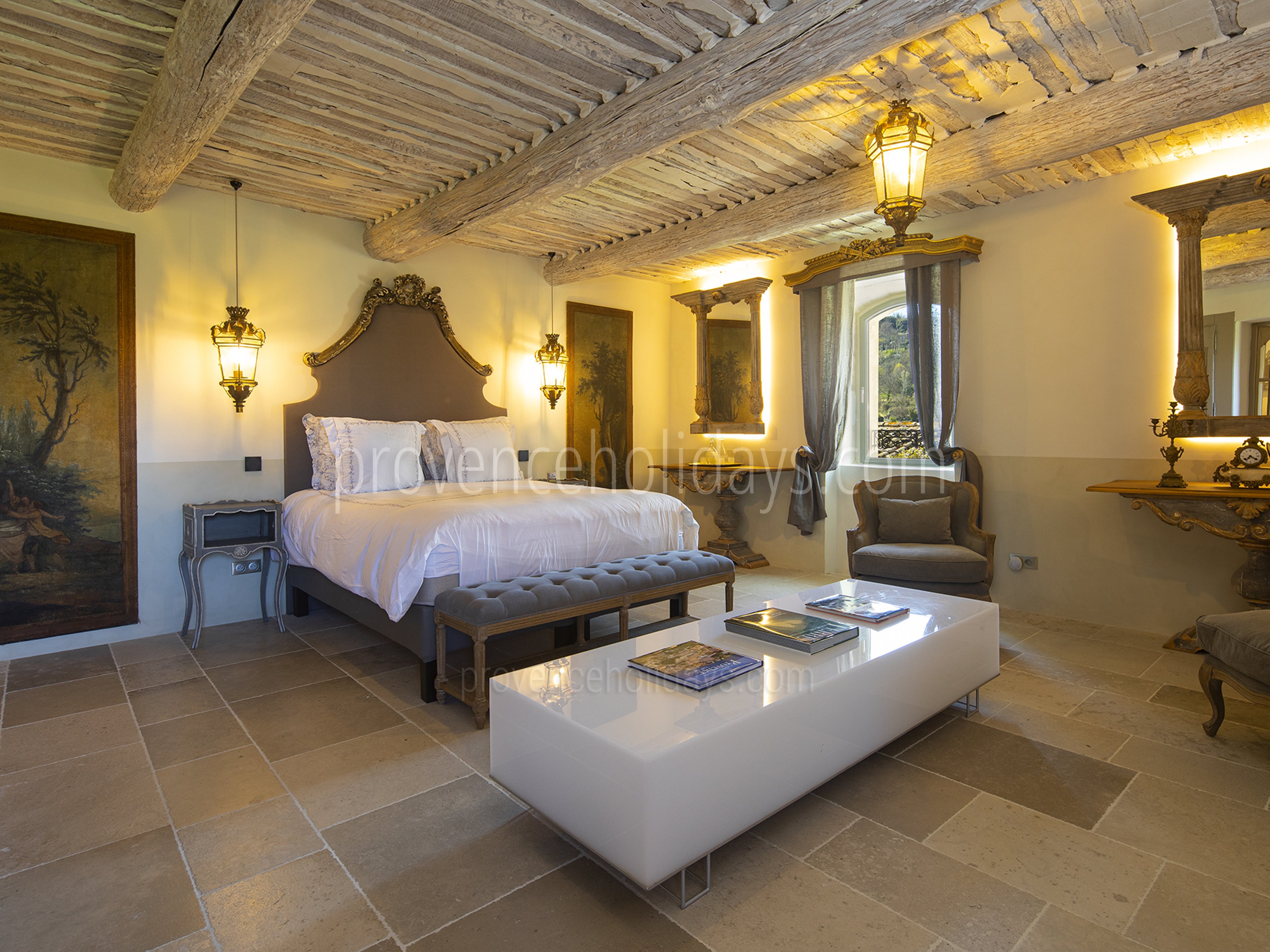26 - Le Mas des Cyprès: Villa: Bedroom