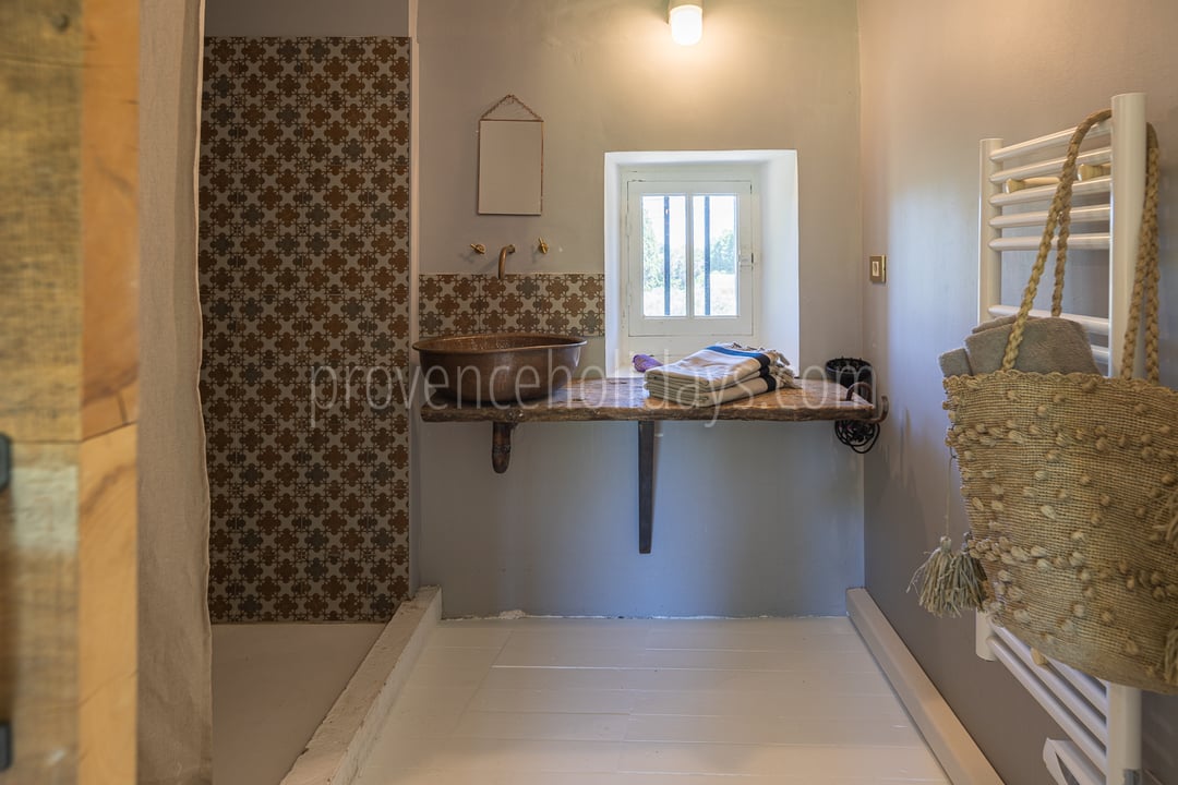 24 - Le Mas des Rêves: Villa: Bedroom