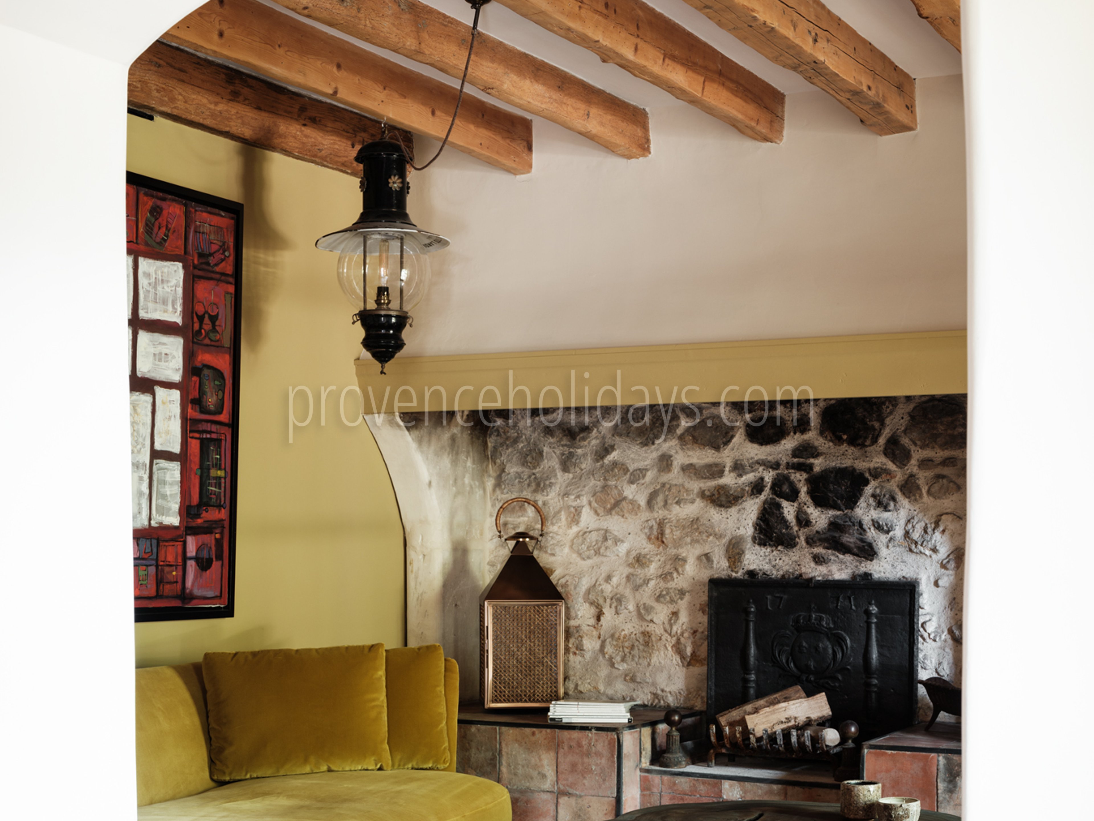 20 - Mas des Oliviers: Villa: Interior