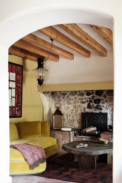 20 - Mas des Oliviers: Villa: Interior