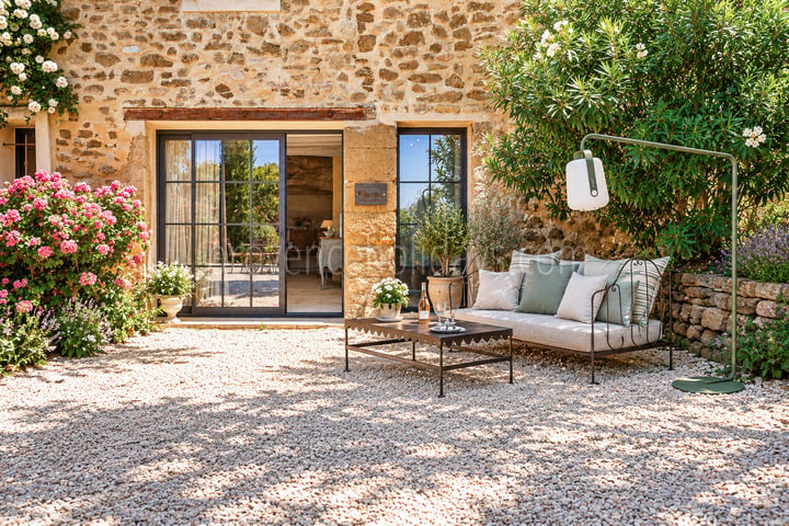 11 - Mas de Beaumes: Villa: Exterior