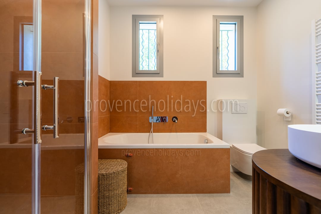 59 - Maison Margaux: Villa: Bathroom