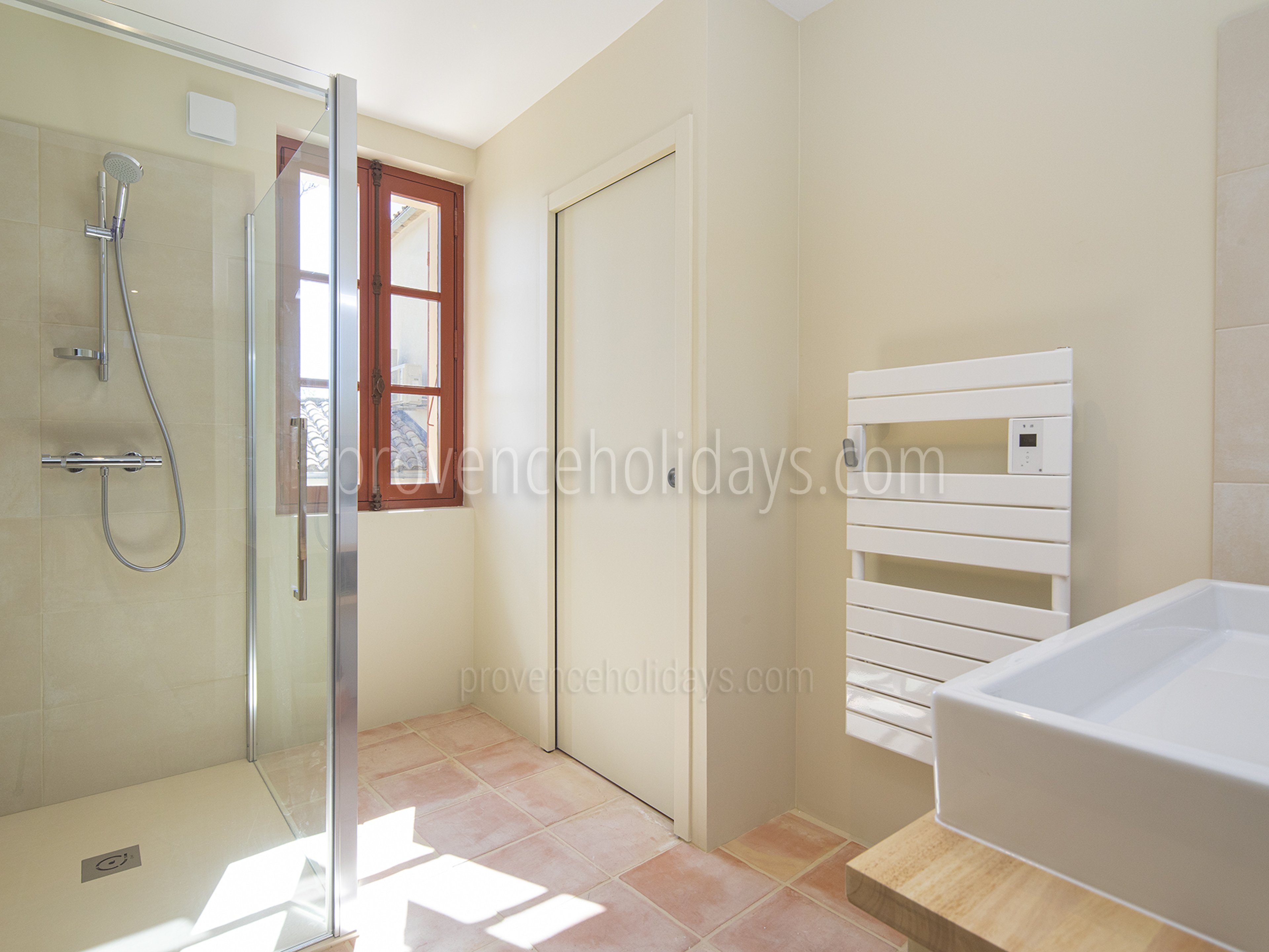 33 - Mas des Remparts: Villa: Bathroom