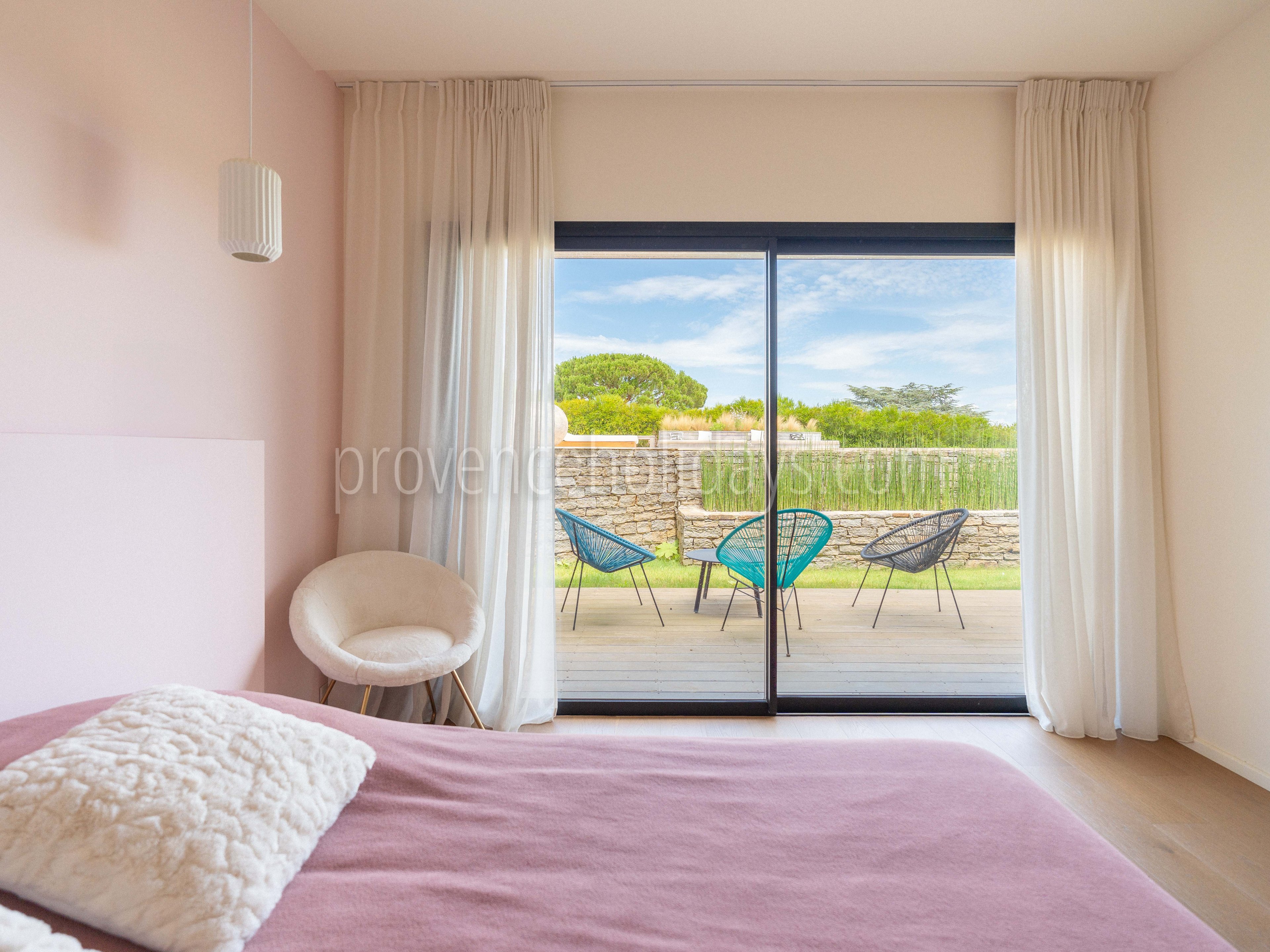 18 - Villa Siana: Villa: Bedroom