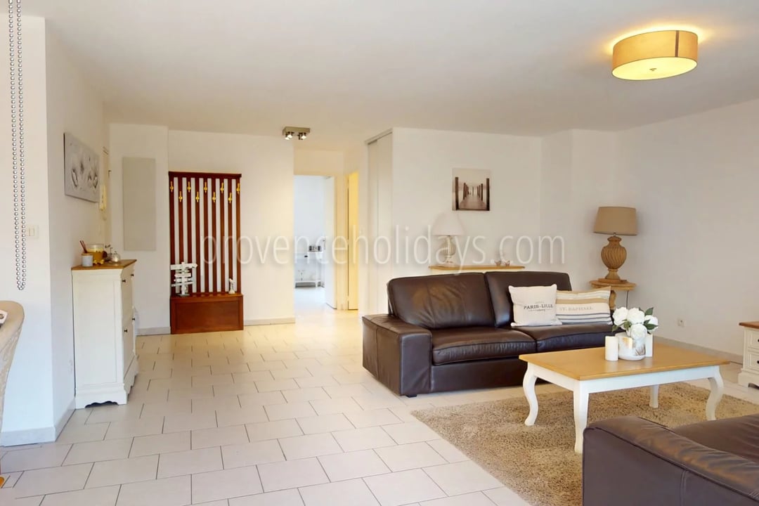 48 - Appartement in Cavalaire-sur-Mer: Villa: Interior