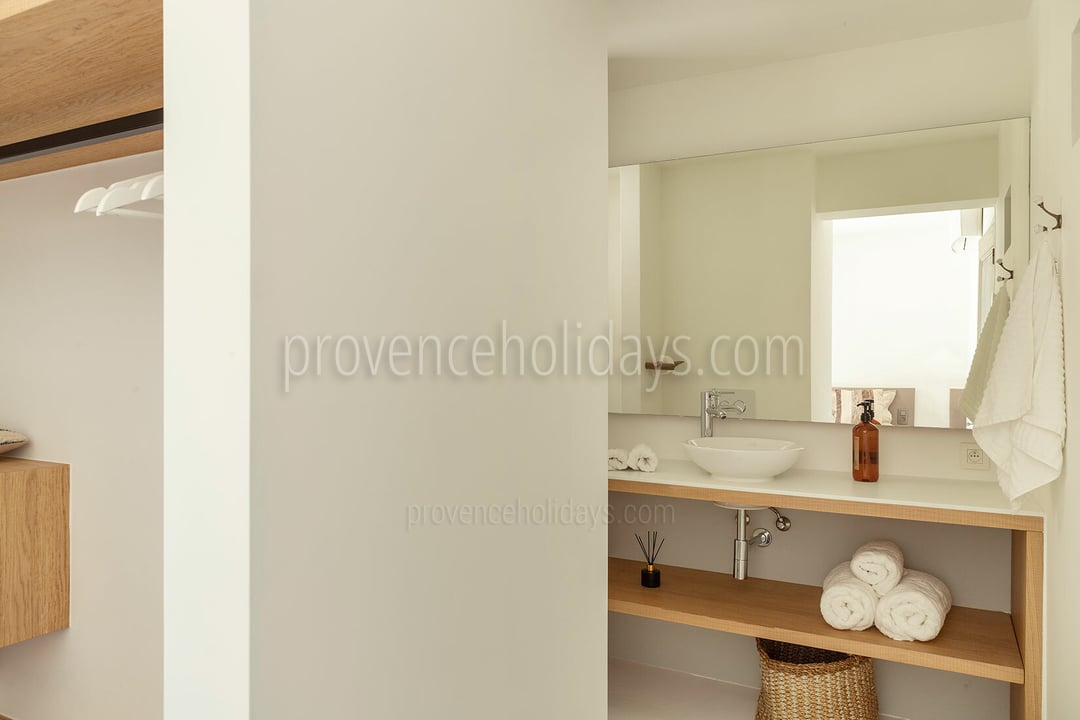 38 - Villa Saint Roch: Villa: Bathroom