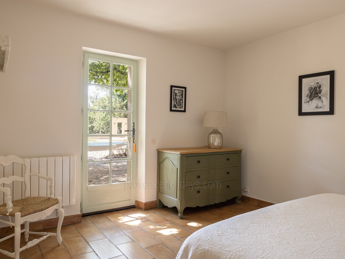 10 - Mas des Lavandins: Villa: Bedroom