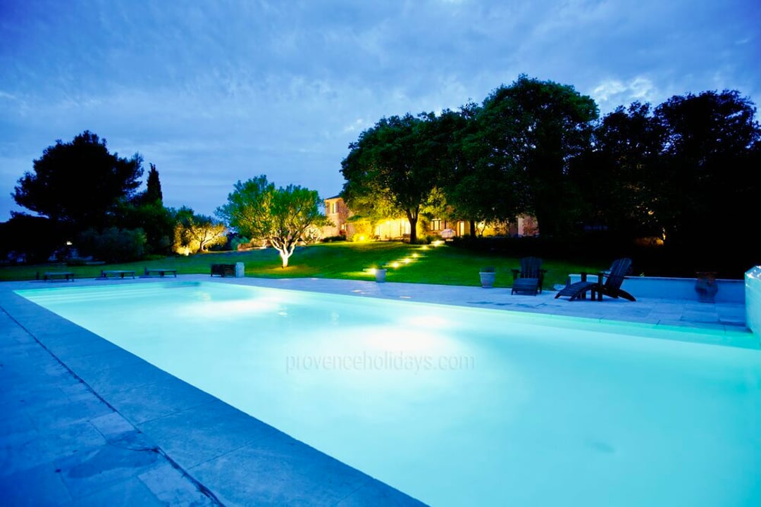 13 - Les Jardins des Alpilles: Villa: Pool