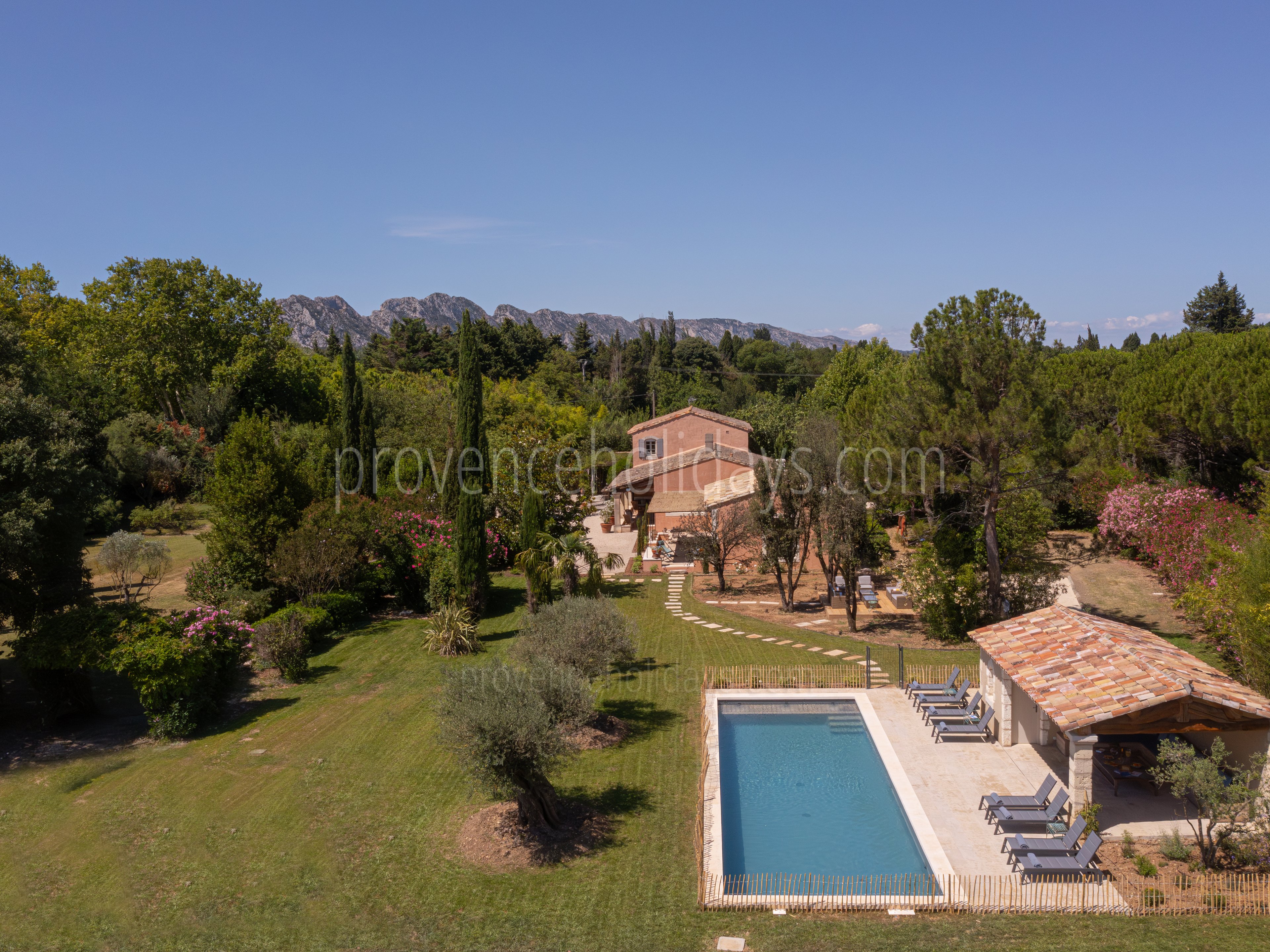1 - Le Mas Seren: Villa: Exterior