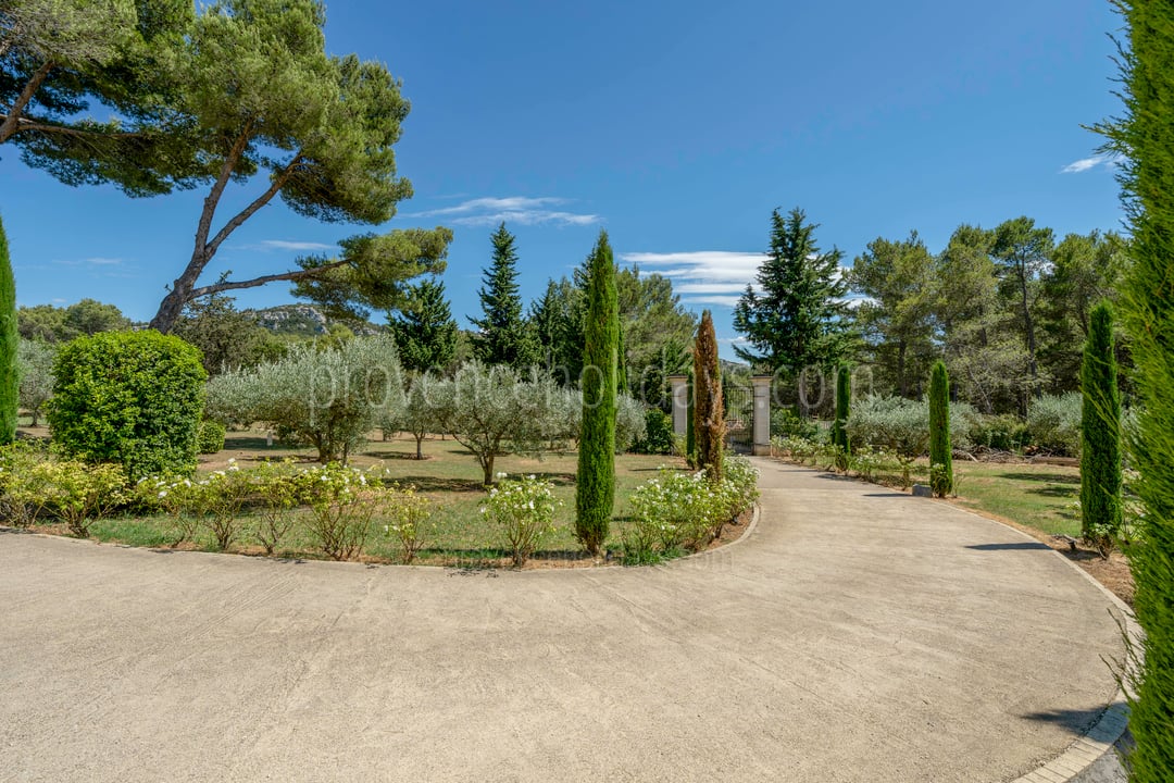 37 - Mas des Songes: Villa: Exterior